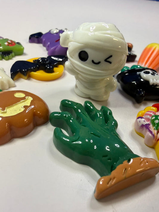 Halloween Mini Trinkets – 13 Piece Set | Mini Objects for Crafts, Sensory Bins & Speech Therapy