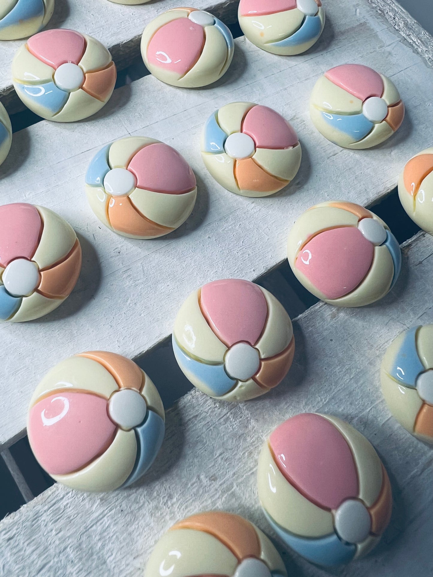 Miniature Beach Ball Trinket Mini Objects for Speech Therapy Montessori Sound Objects Summer Trinkets Beach Ball Flat Back Embellishment