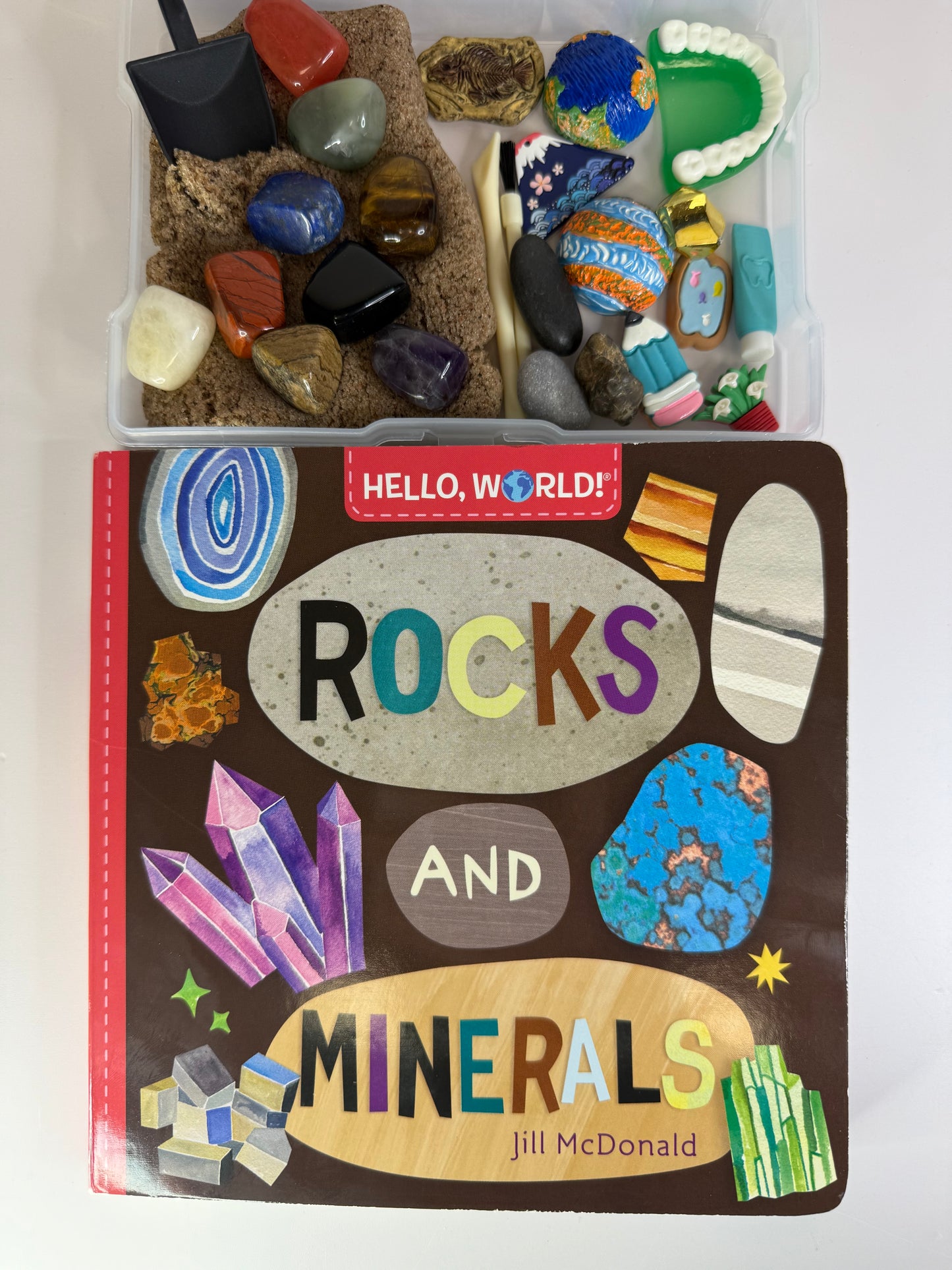 Say and Play Kit – Rocks and Minerals Book + Gemstones, Kinetic Sand, Mini Objects for Story Play