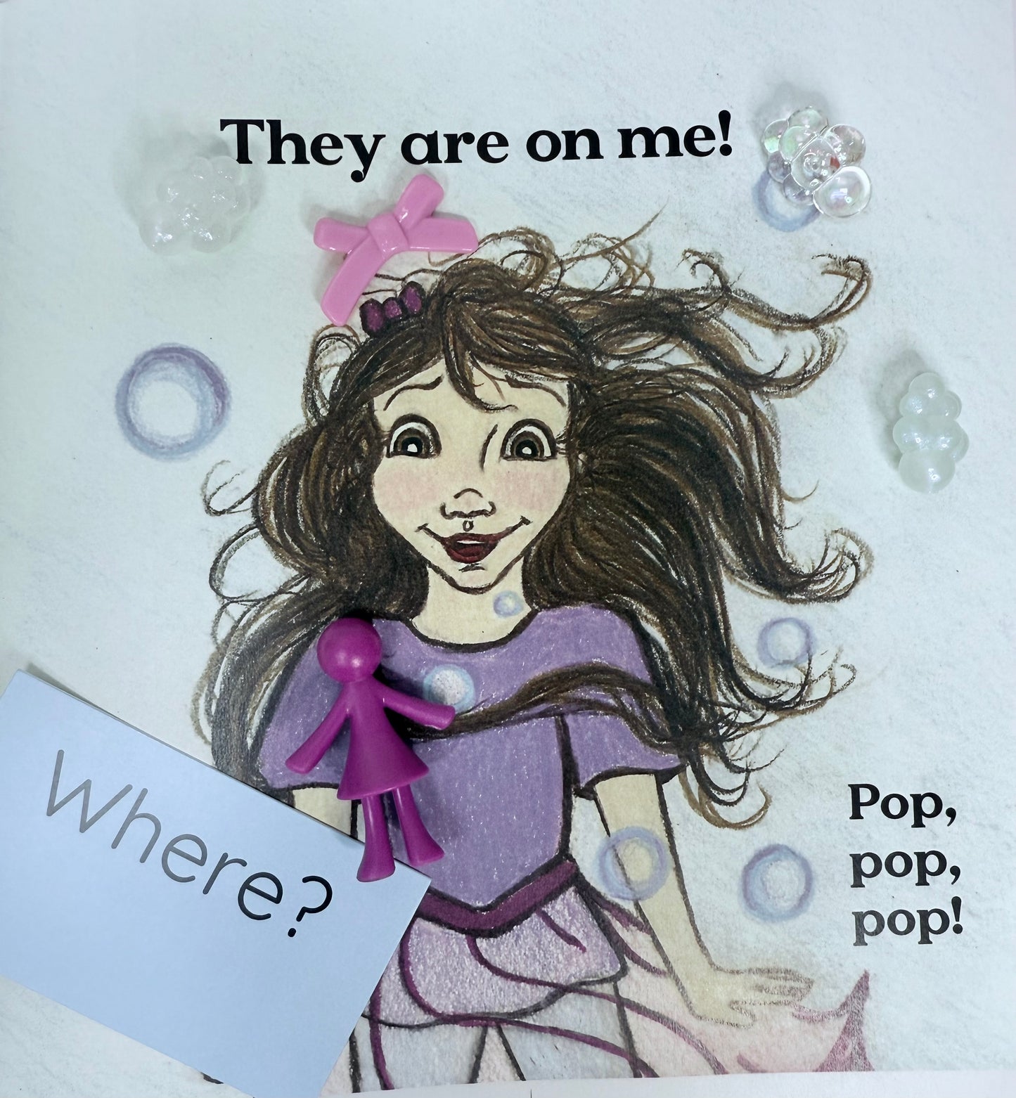 Bubble Hunt Book & Story Kit – Speech Therapy Mini Objects, Early Childhood Language, Book About Bubbles, Interactive Speech Therapy Book