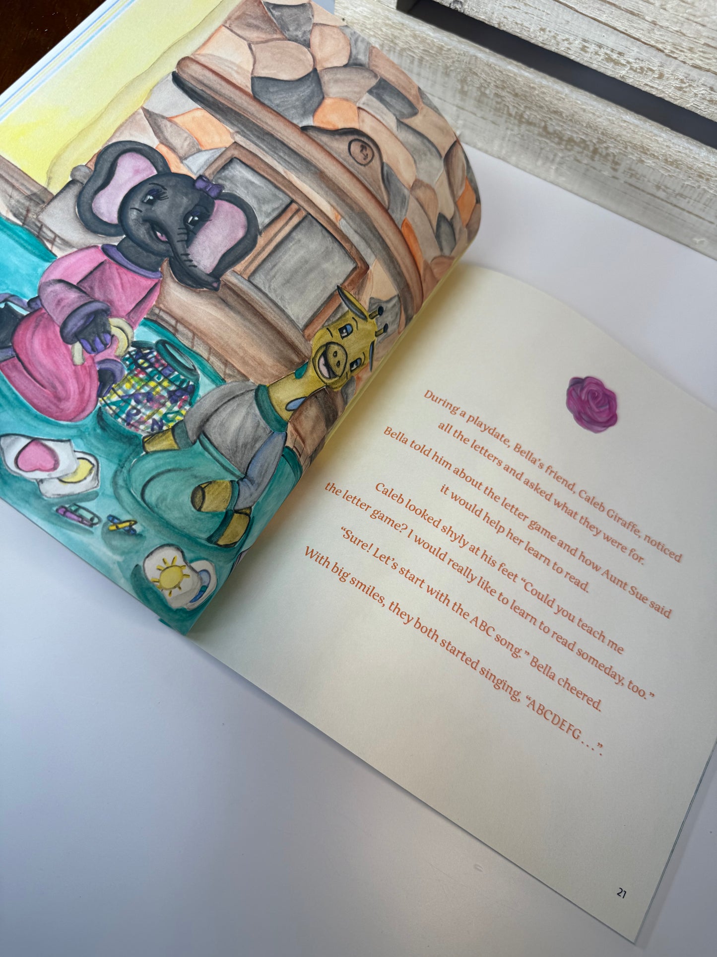 Bella Learns to Read Alphabet Book