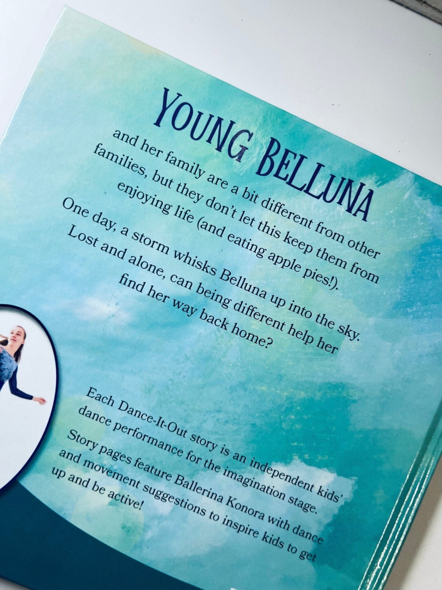 Belluna's Big Adventure in the Sky Movement Book Creative Book Story Objects Speech Therapy Book - Speech and Smile