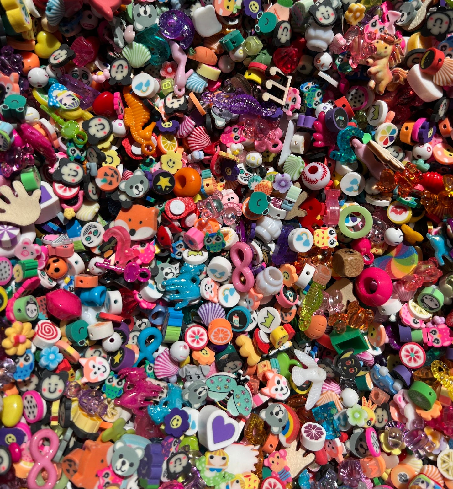 I SPY Trinkets Remplissage sensoriel de la poubelle I Spy Remplissage sensoriel Orthophonie Mini objets Jouer à iSpy Trinkets i Spy