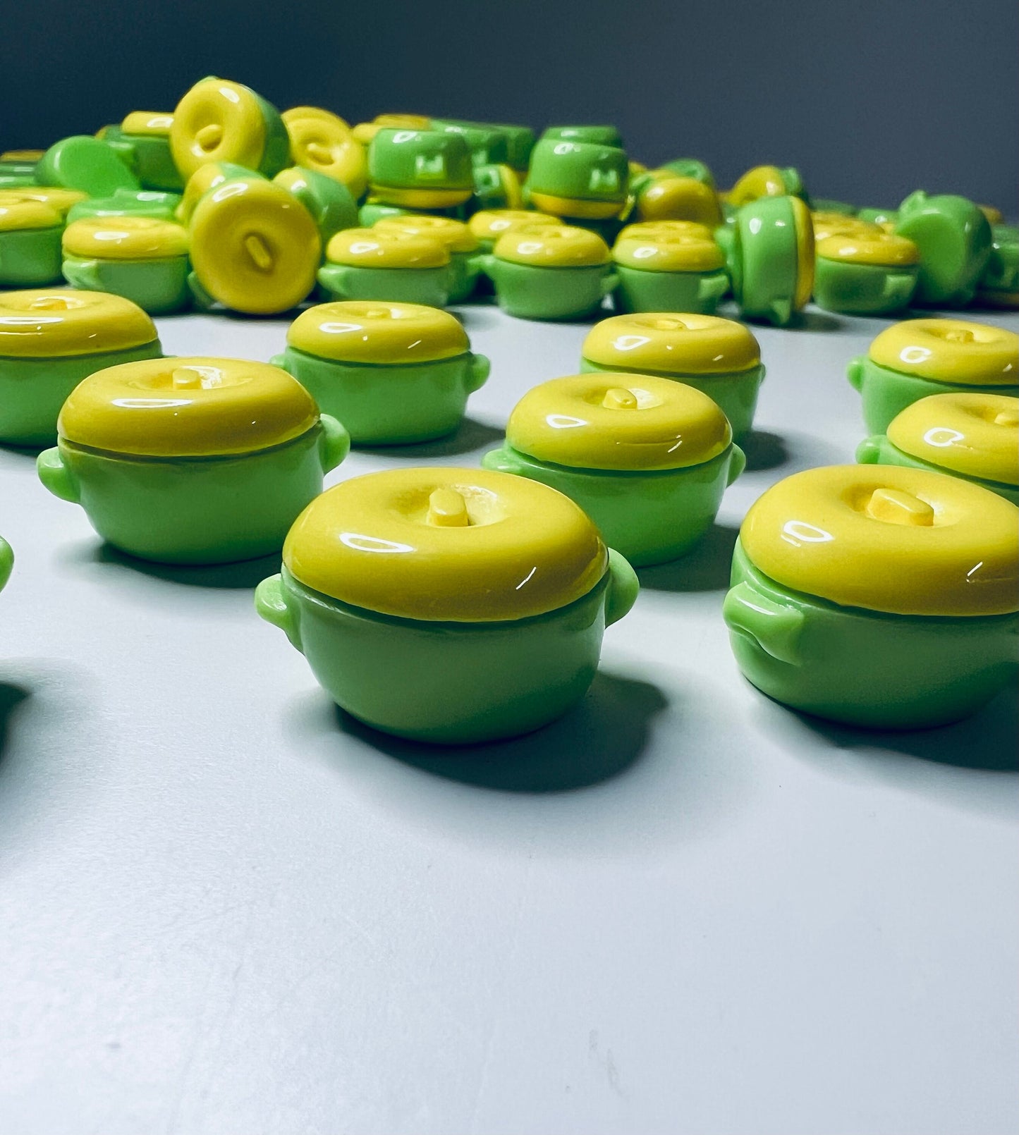 Miniature Cooking Pot Dollhouse Kitchen Minis Trinkets Minis for Speech Therapy Kitchen Theme Mini Objects Mini Soup Pot