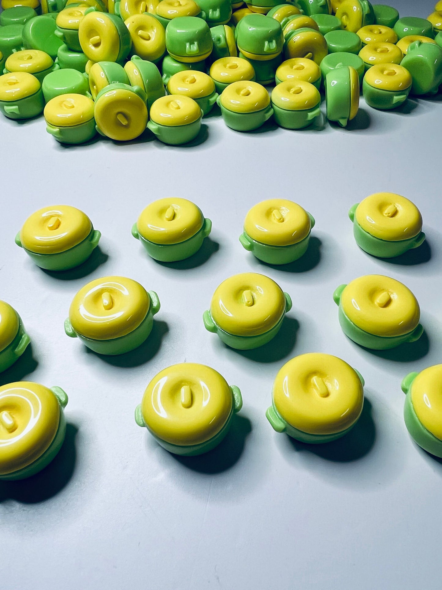 Miniature Cooking Pot Dollhouse Kitchen Minis Trinkets Minis for Speech Therapy Kitchen Theme Mini Objects Mini Soup Pot