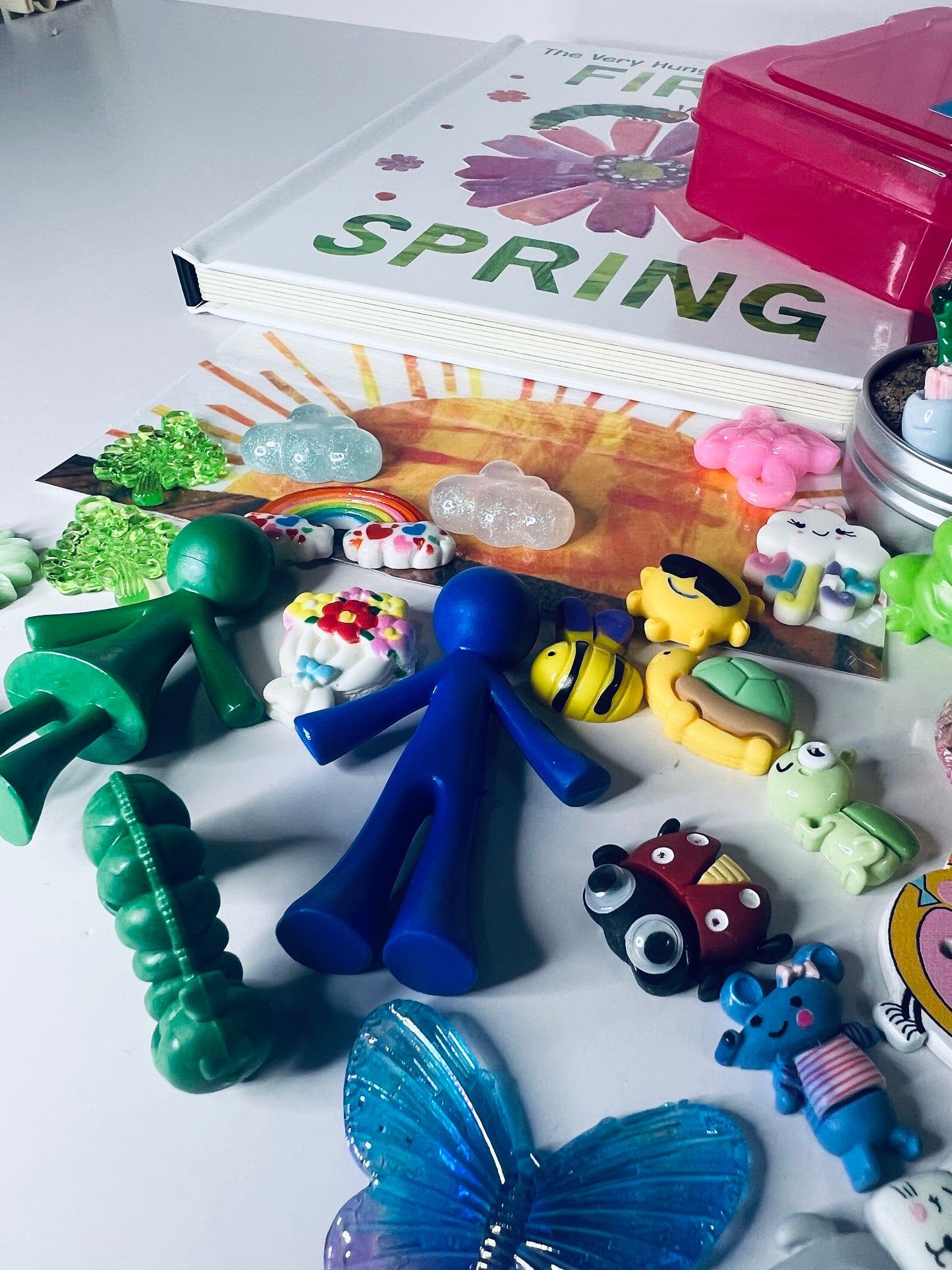 Very Hungry Caterpillar Story Kit – Mini Objects & Props for Speech Therapy, SLP, Preschool Literacy, Spring Story Retell Set