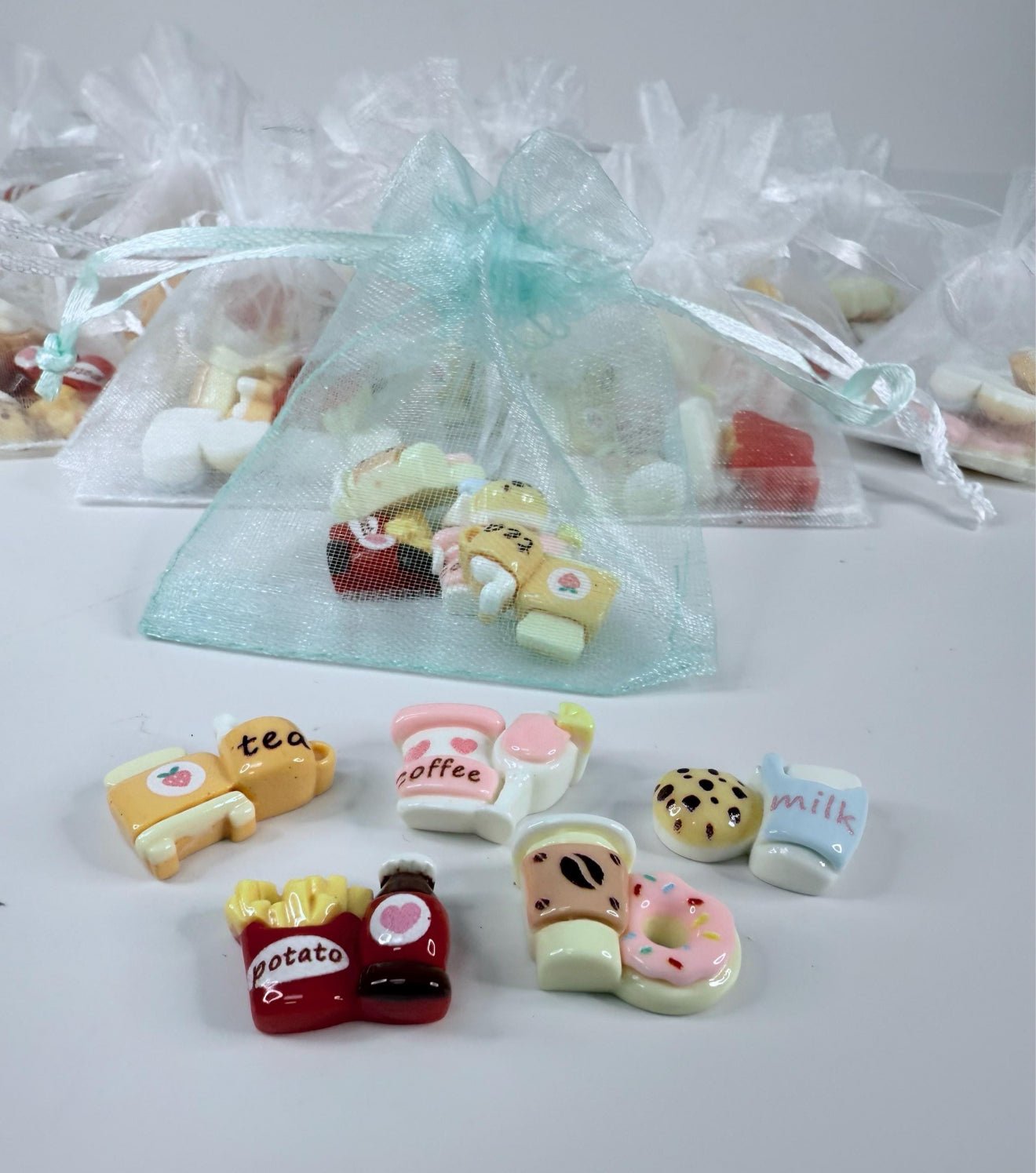 Set of 5 Mini Objects | Things That Go Together | Speech Therapy Mini Objects | Semantic Language & Relational Vocabulary - Speech and Smile