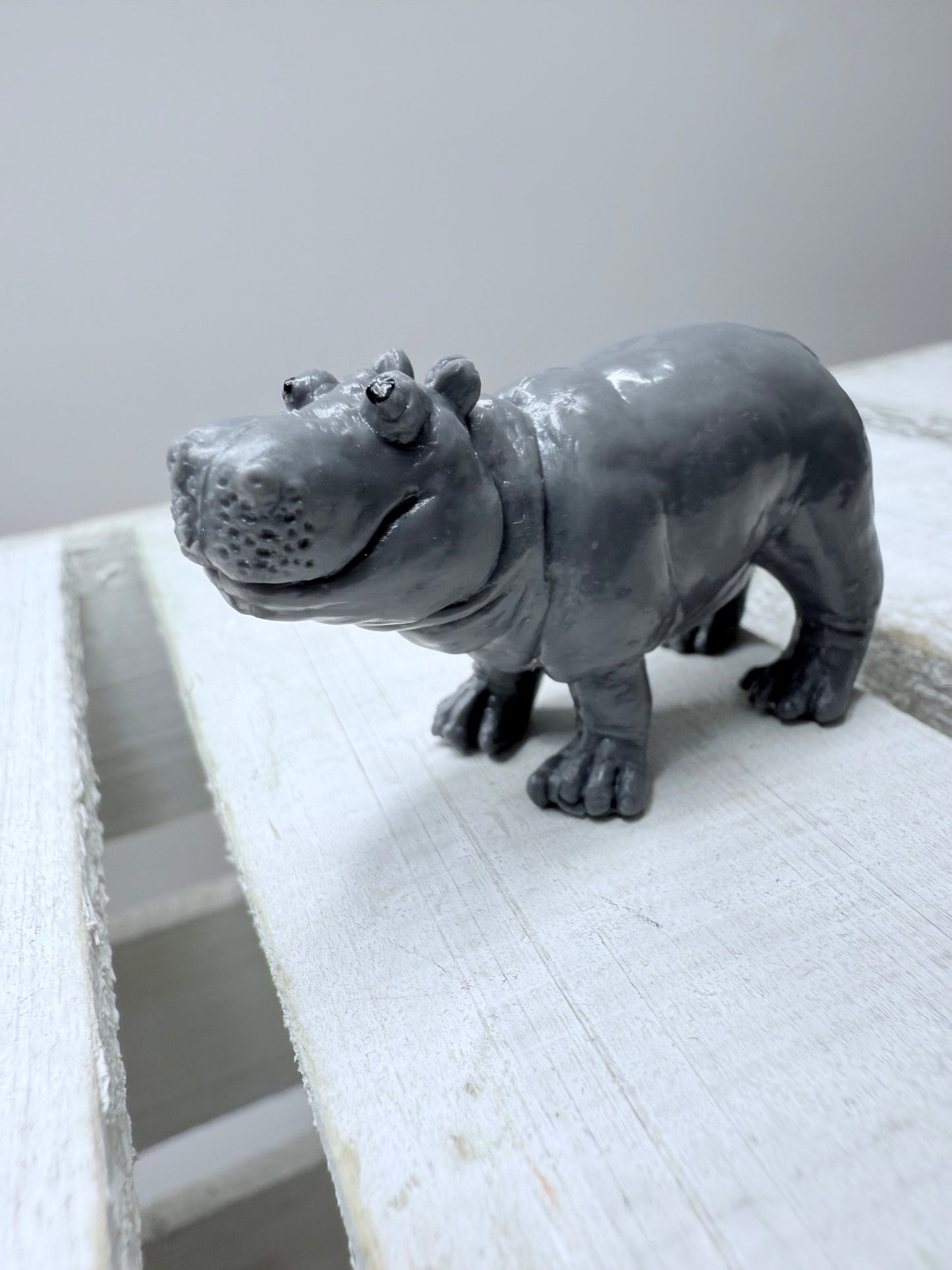 Miniature Pygmy Hippo Figurine Mars Baby Hippo– Realistic Animal Mini Object, Zoo Theme Play, Speech Therapy Mini Figures