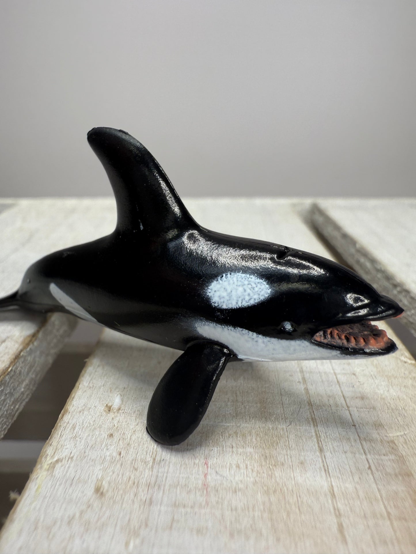 Pick an ARCTIC Animal Mini Objects Miniature Arctic Figurines Realistic Minis for Speech Therapy Alphabet Sound Box