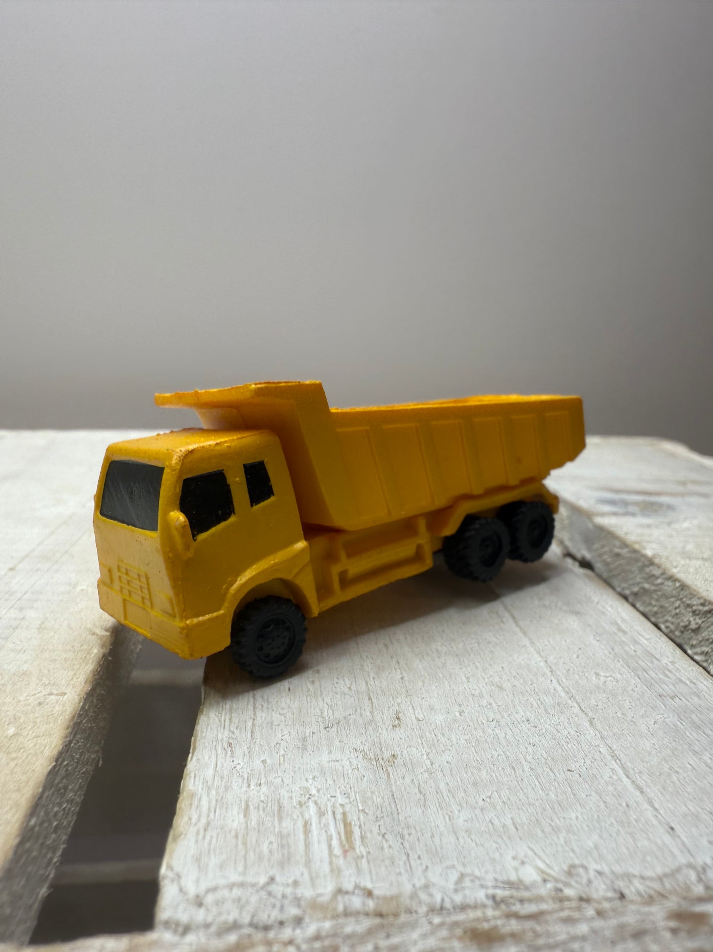 Mini Dump Truck Figurine – 2 Inch Realistic Construction Toy for Kids, Speech Therapy, Sensory Bins, Montessori Play Object