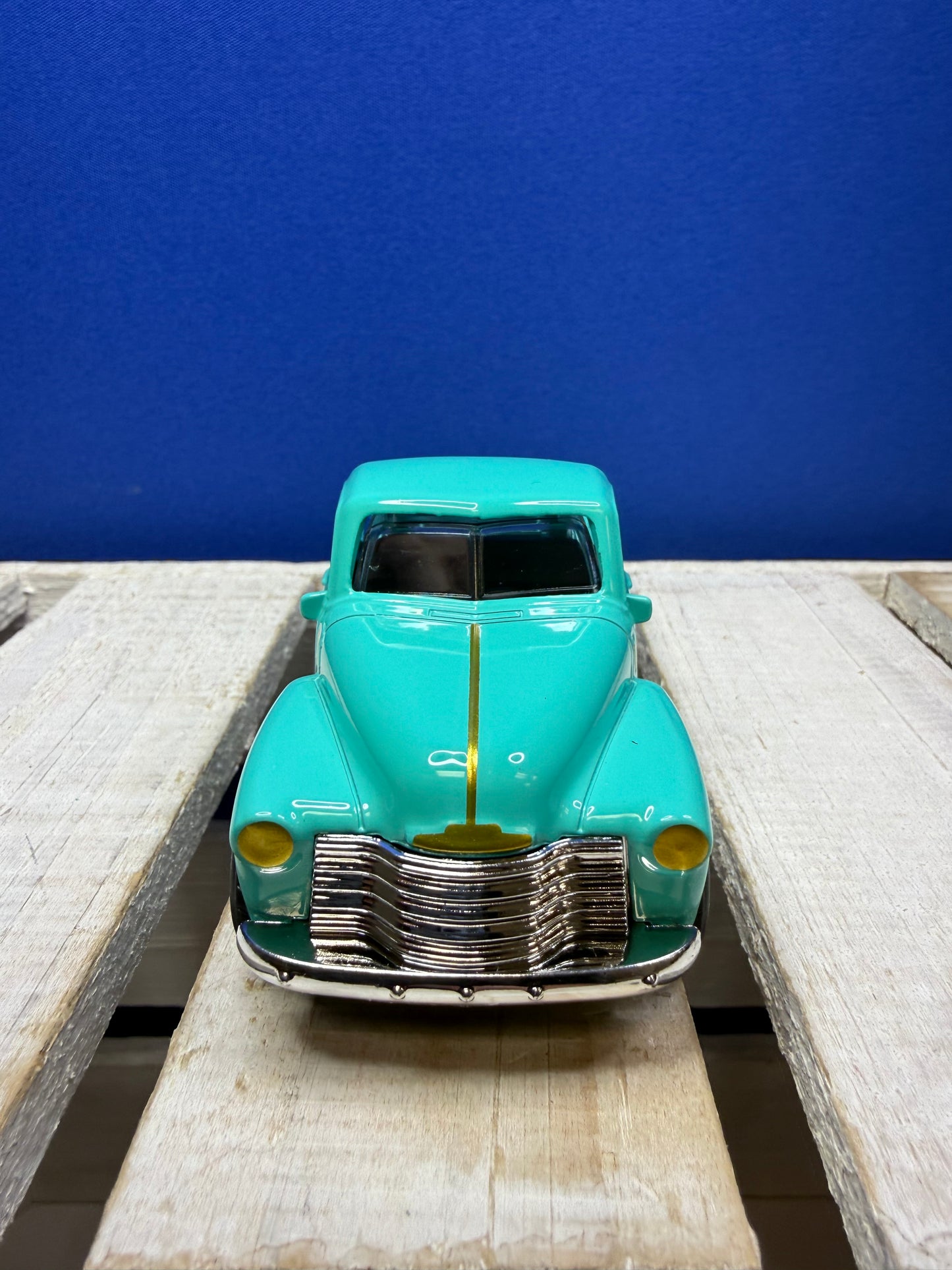 Vintage turquoise Blue Pickup Truck – Metal & Plastic Toy Vehicle – 5.5” Long (Copy)