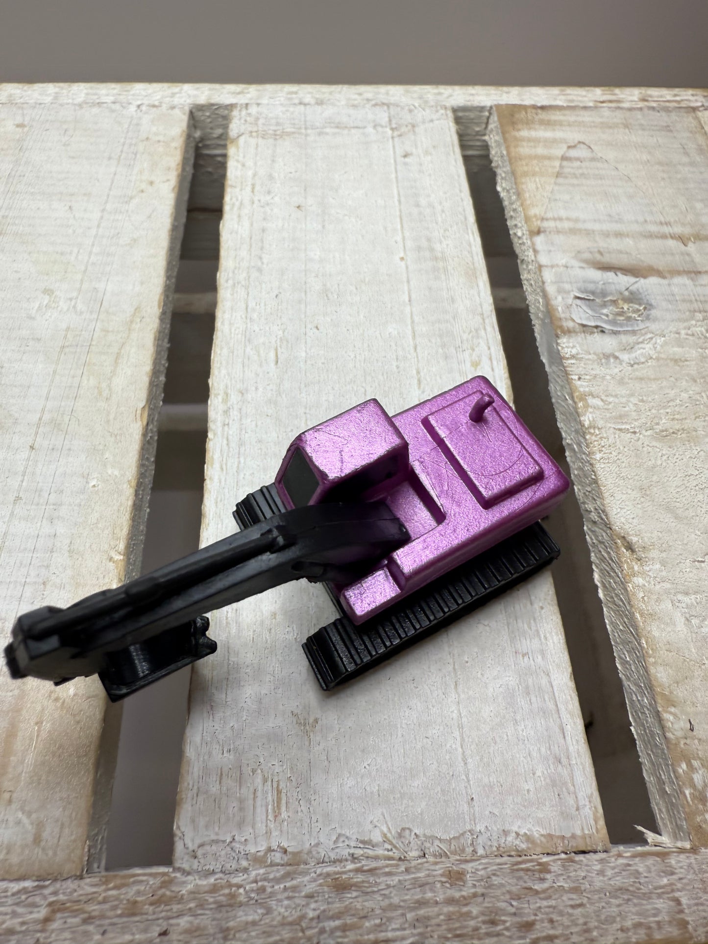 Mini Digger Excavator Truck Figurine – 2 Inch Realistic Construction Toy for Kids, Speech Therapy, Sensory Bins, Montessori Play Object