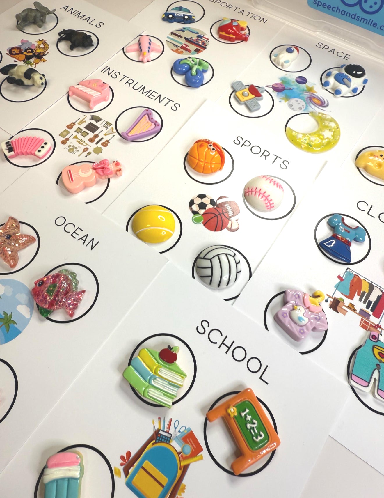 Caja de tareas de clasificación con miniobjetos Caja de actividades de logopedia Caja de conceptos del lenguaje Miniobjetos de logopedia