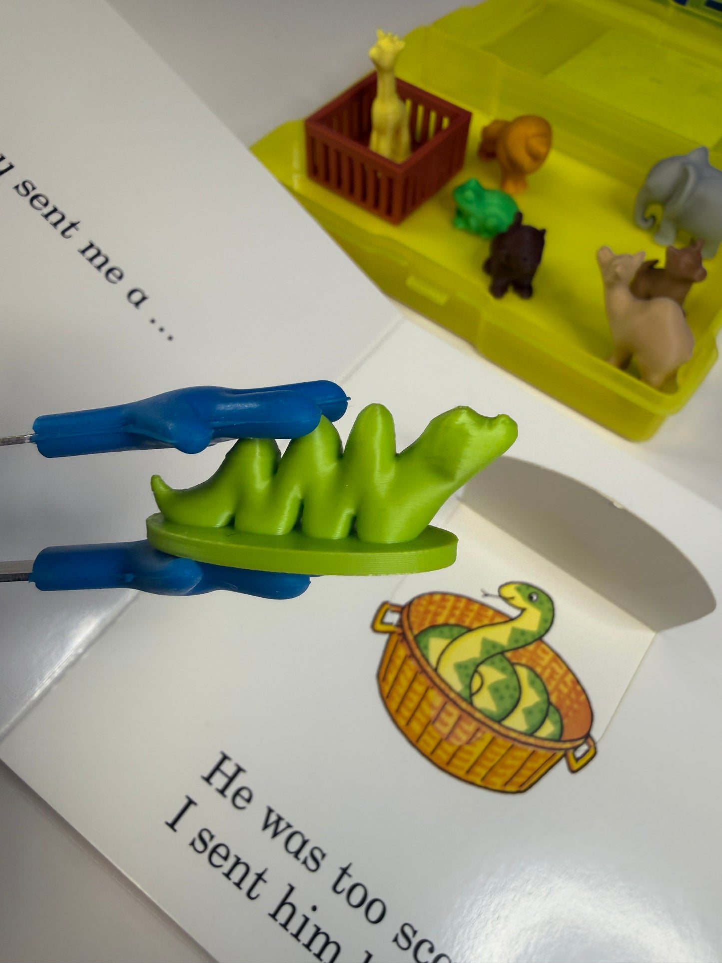 Dear Zoo Story Prop Set | Mini Animal Story Objects | Speech Therapy Story Retell Props Talkets™ Mini Objects
