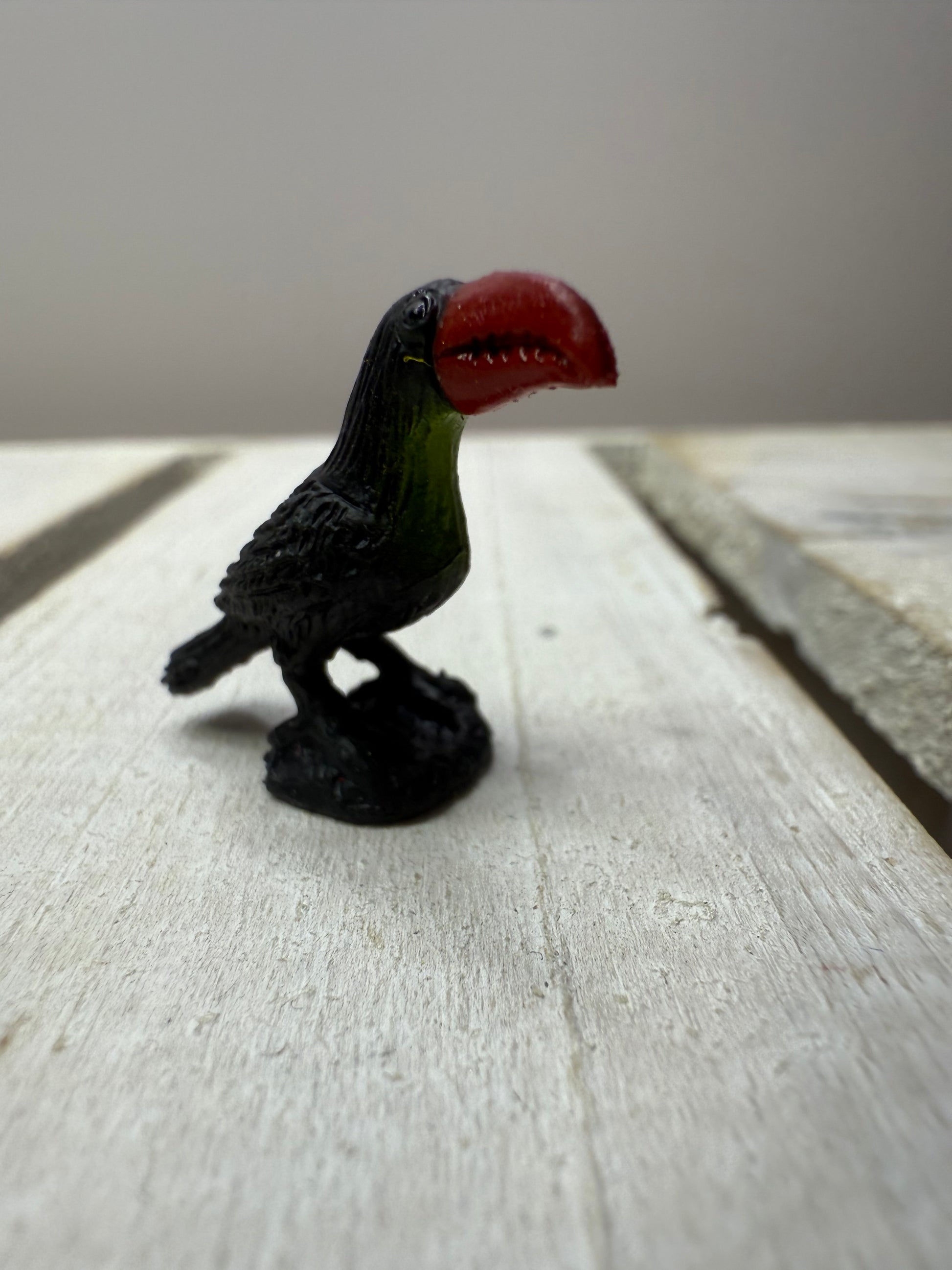 Miniature TOUCAN Figurine Say and Play Mini Objects for Speech Therapy Zoo Minis Animal for Dollhouse, Fairy Garden, Terrarium, Diorama,