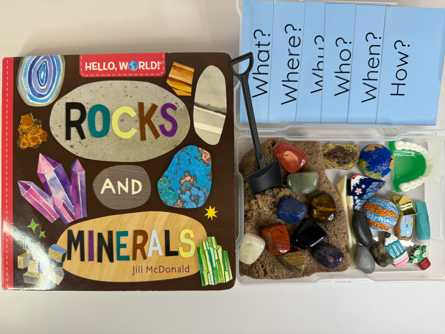 Say and Play Kit – Rocks and Minerals Book + Gemstones, Kinetic Sand, Mini Objects for Story Play