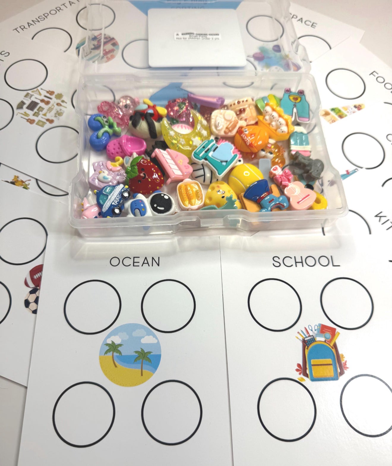 Caja de tareas de clasificación con miniobjetos Caja de actividades de logopedia Caja de conceptos del lenguaje Miniobjetos de logopedia