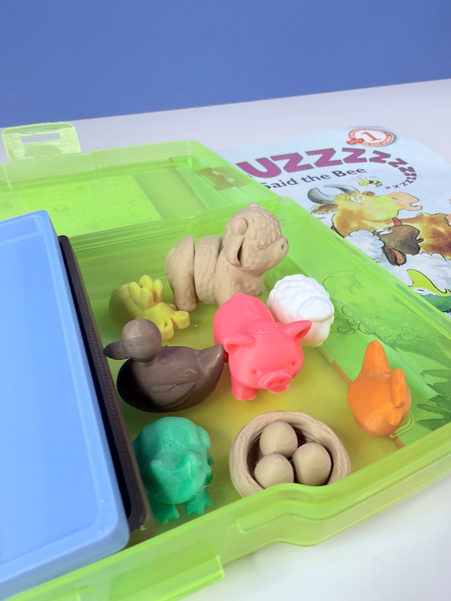 Buzz Said the Bee Book with Story Objects  – level one reader story retail with visuals- BOOK INCLUDED
