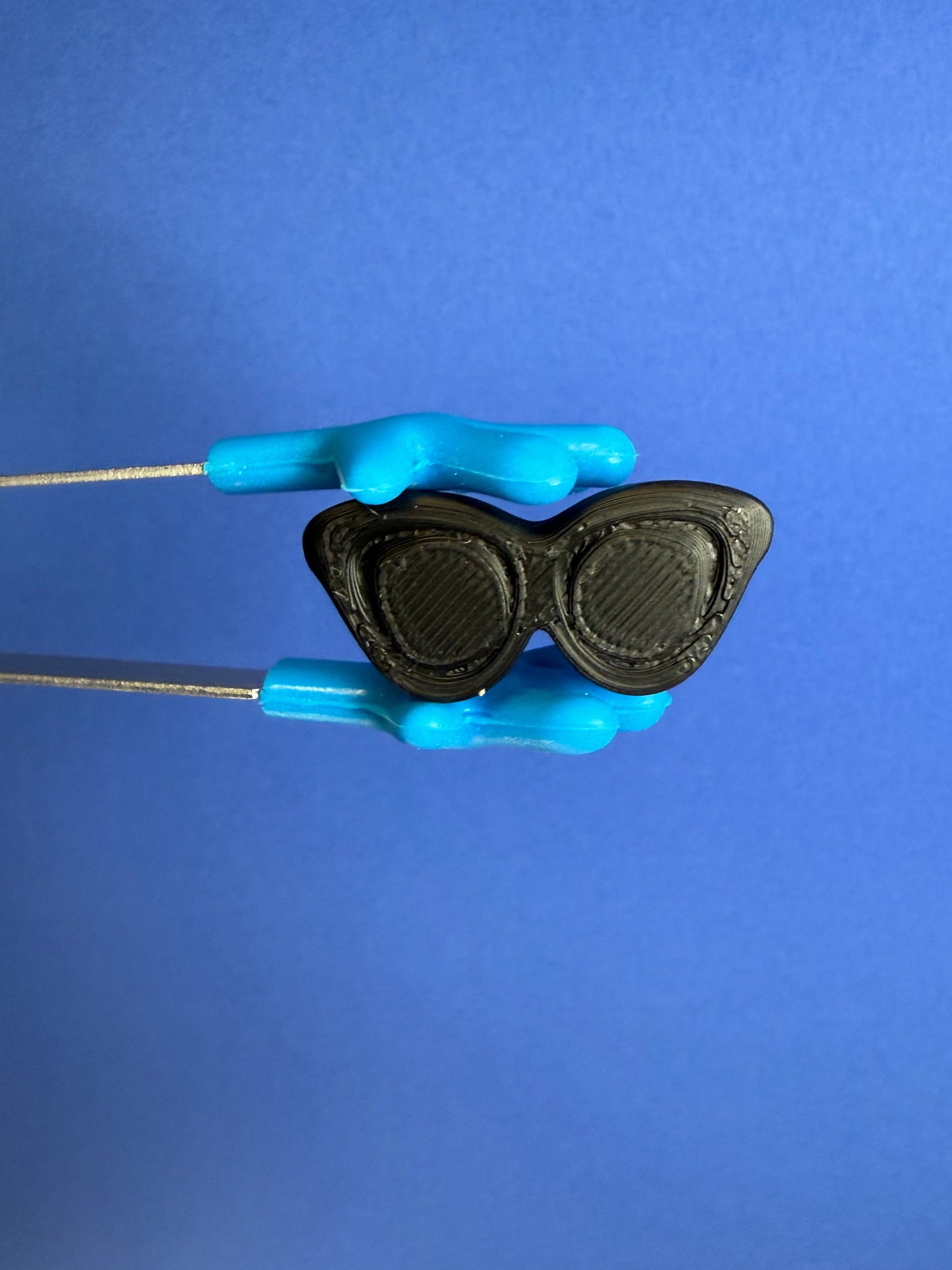 Mini Sunglasses  – Mini Object for Speech Therapy & Language Activities | 3D Printed | Talkets™