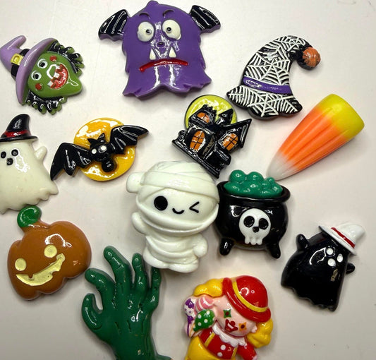 Halloween Mini  Trinkets – 13 Piece Set | Mini Objects for Crafts, Sensory Bins & Speech Therapy