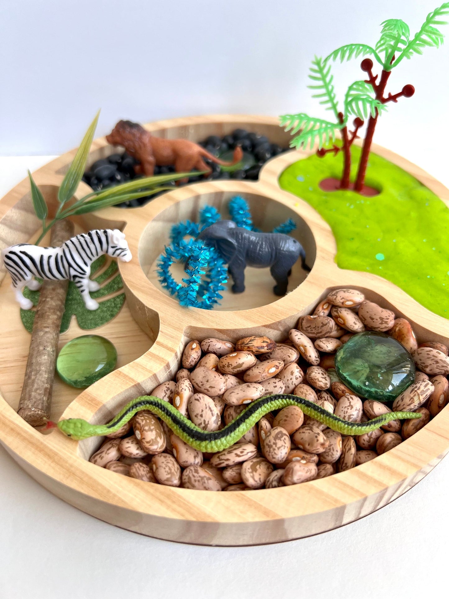 Jungle Theme Minis and Safari Animals Playdough Kit