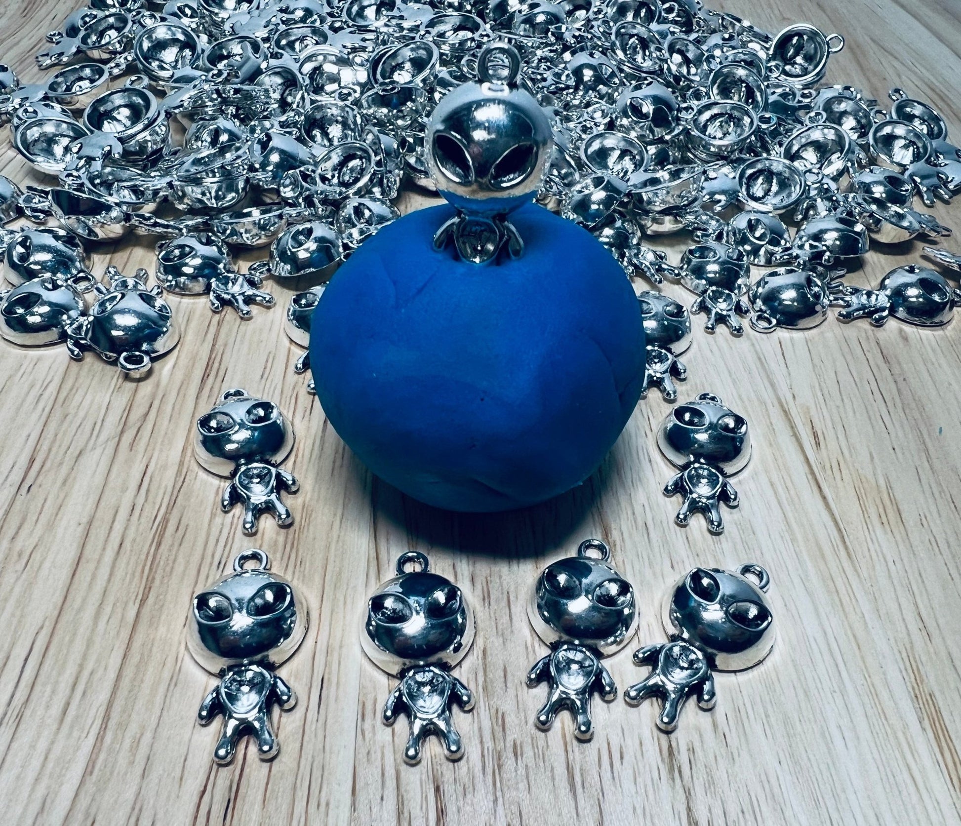 Alien Trinket - Mini Silver Alien Charms Space Theme Trinkets - Alien Charm - Speech Therapy Mini Objects - Space Trinkets - Speech and Smile