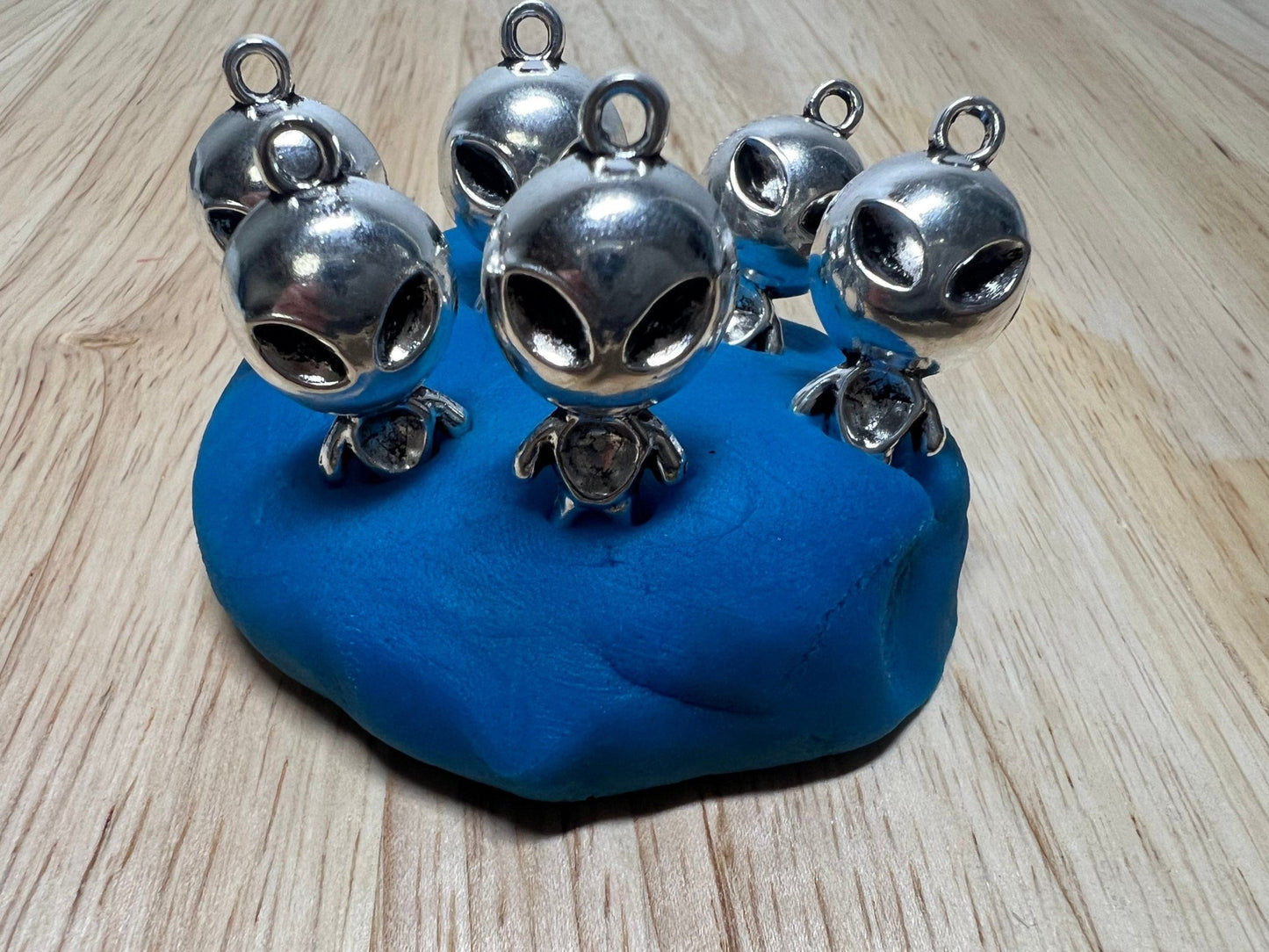 Alien Trinket - Mini Silver Alien Charms Space Theme Trinkets - Alien Charm - Speech Therapy Mini Objects - Space Trinkets - Speech and Smile