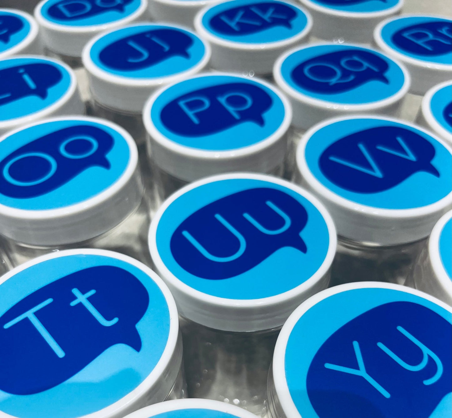 Alphabet Mini Objects Set in Jars – 7 Per Letter | Beginning Sounds Set | Montessori Sound Tubs | Speech Therapy Tools | Classroom Alphabet - Speech and Smile