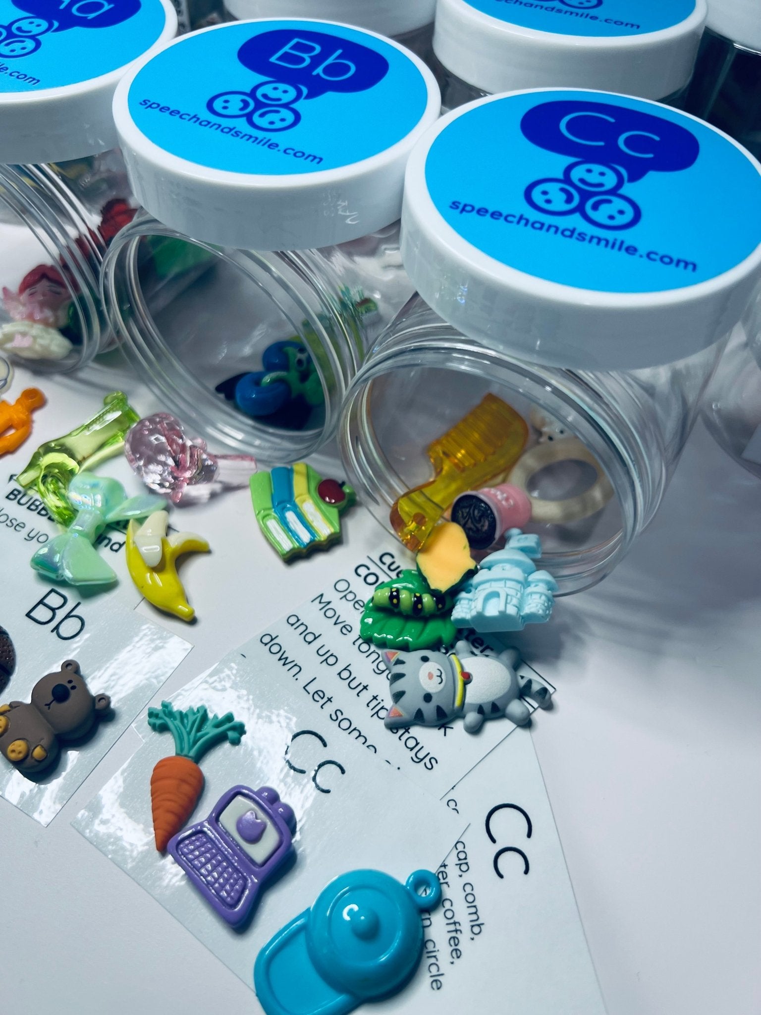 Alphabet Mini Objects Set in Jars – 7 Per Letter | Beginning Sounds Set | Montessori Sound Tubs | Speech Therapy Tools | Classroom Alphabet - Speech and Smile