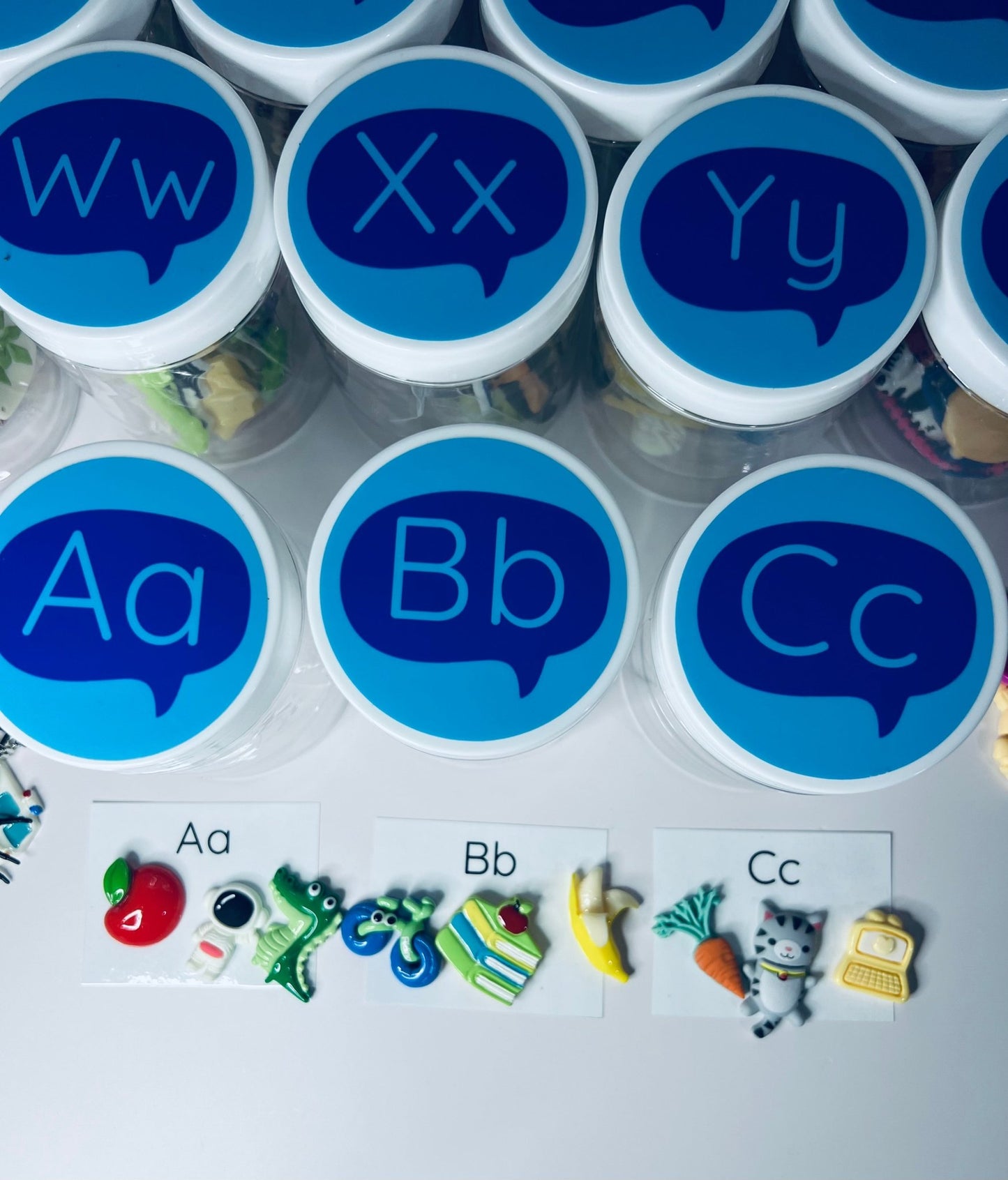 Alphabet Mini Objects Set in Jars – 7 Per Letter | Beginning Sounds Set | Montessori Sound Tubs | Speech Therapy Tools | Classroom Alphabet - Speech and Smile