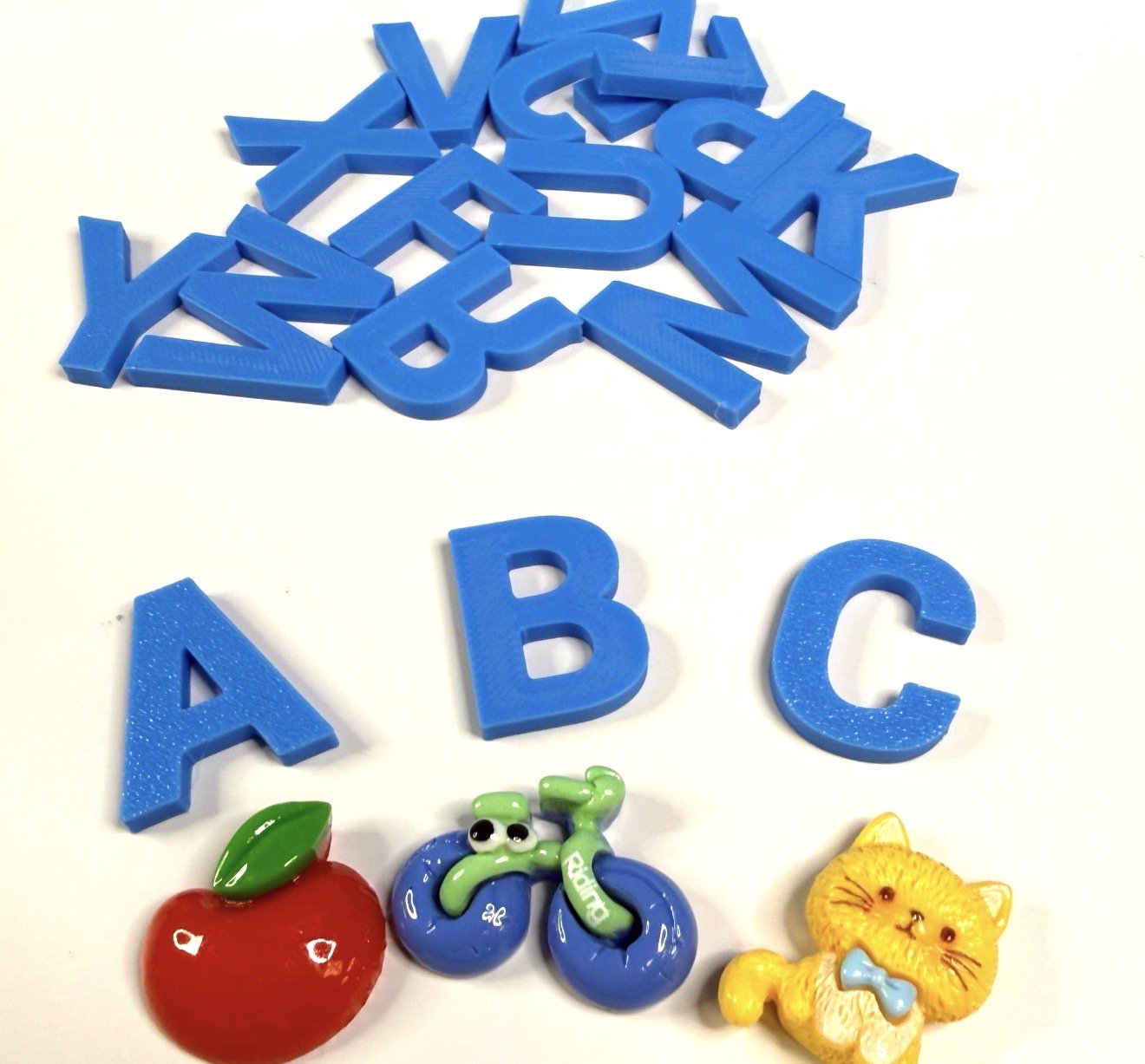 Alphabet Mini Objects Set with Letters, Number Set and Cue Cards - Portable Case 7 Objects per Letter Beginning Sound Minis - Speech and Smile