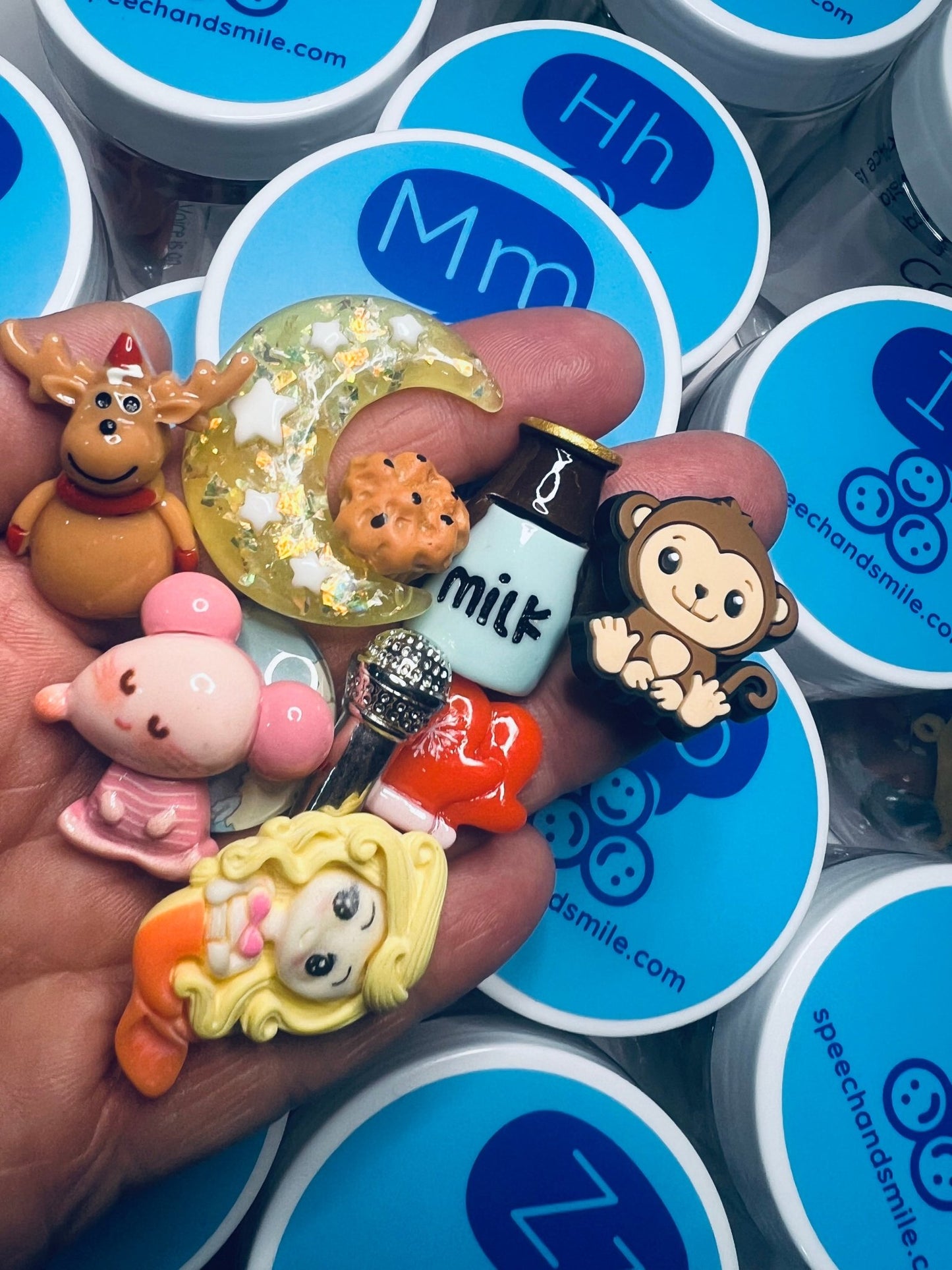 Alphabet Sound Jars – 7 Mini Objects per Jar - Beginning Sound Objects for Speech Therapy, Montessori, and Phonics Activities - Speech and Smile