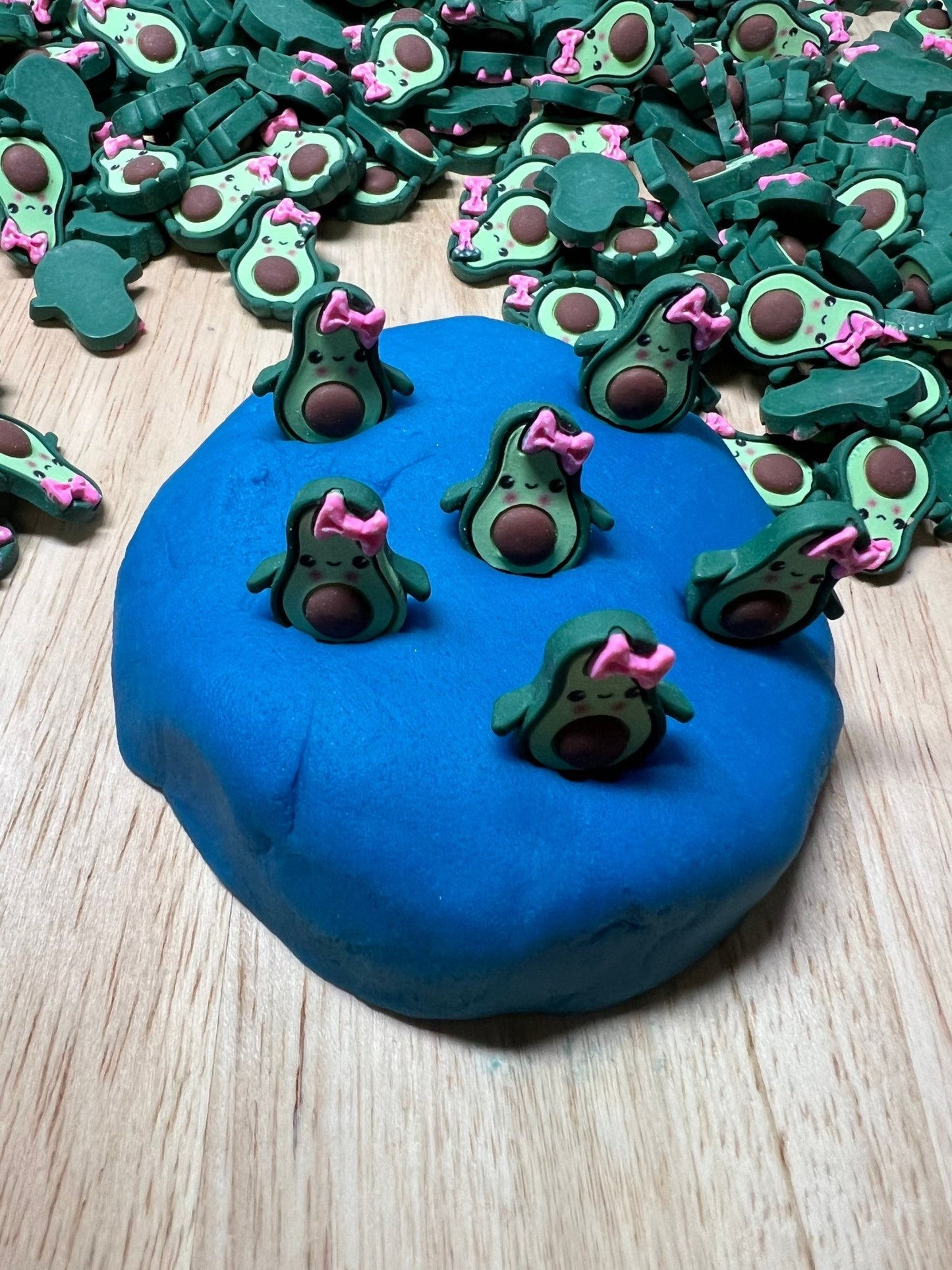 Avocado Object - Speech Therapy Mini Objects - Food Theme Mini Objects - Resin Avocado Cabochon Food Trinkets - Minis for Speech Therapy - Speech and Smile