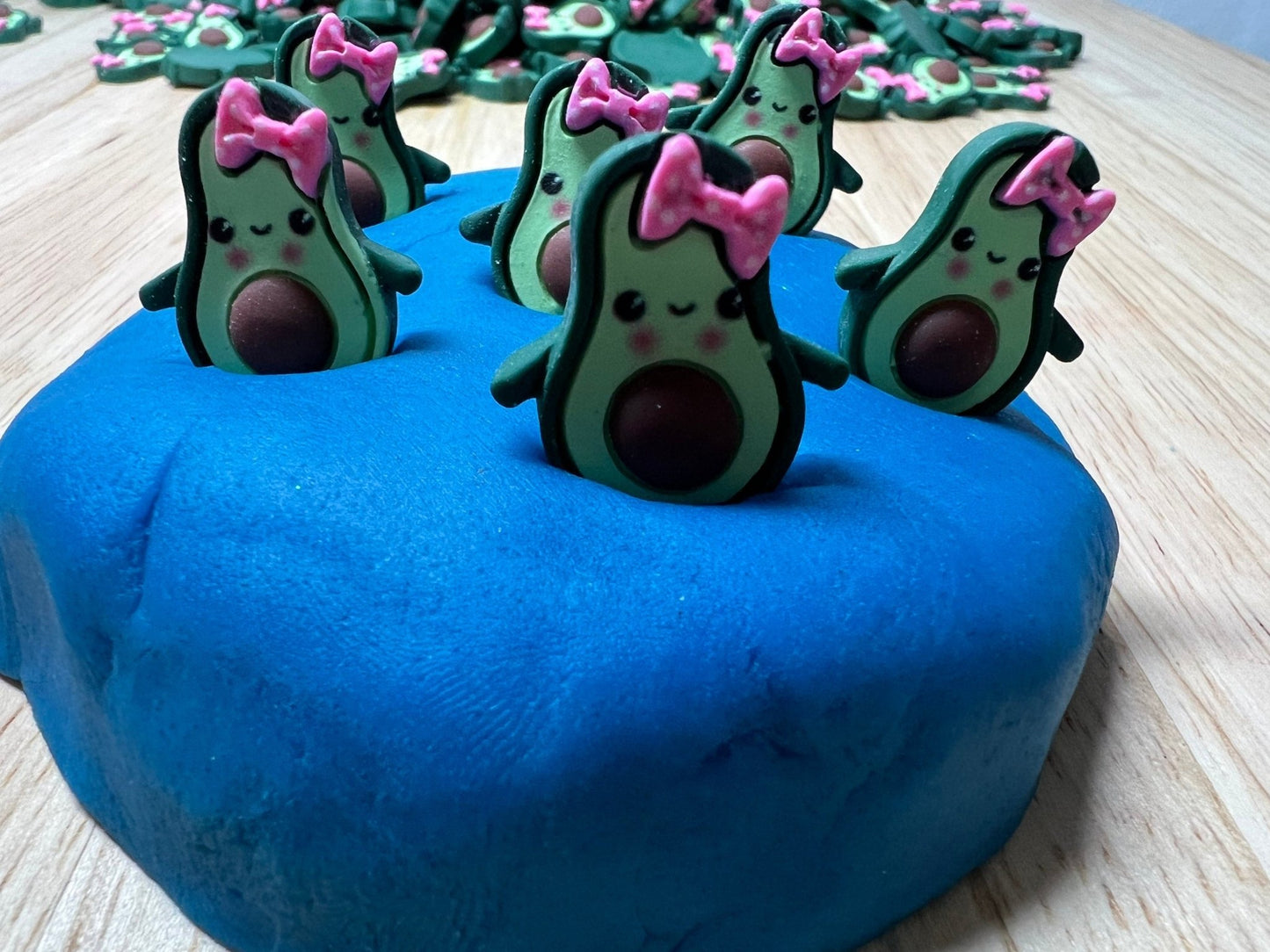 Avocado Object - Speech Therapy Mini Objects - Food Theme Mini Objects - Resin Avocado Cabochon Food Trinkets - Minis for Speech Therapy - Speech and Smile