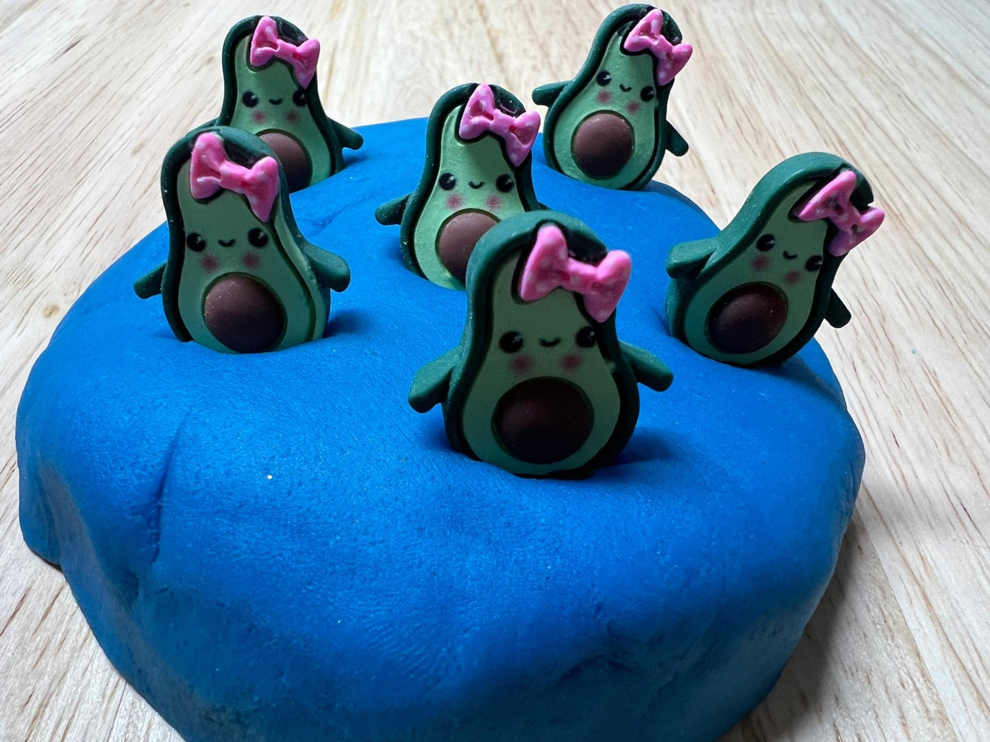 Avocado Object - Speech Therapy Mini Objects - Food Theme Mini Objects - Resin Avocado Cabochon Food Trinkets - Minis for Speech Therapy - Speech and Smile