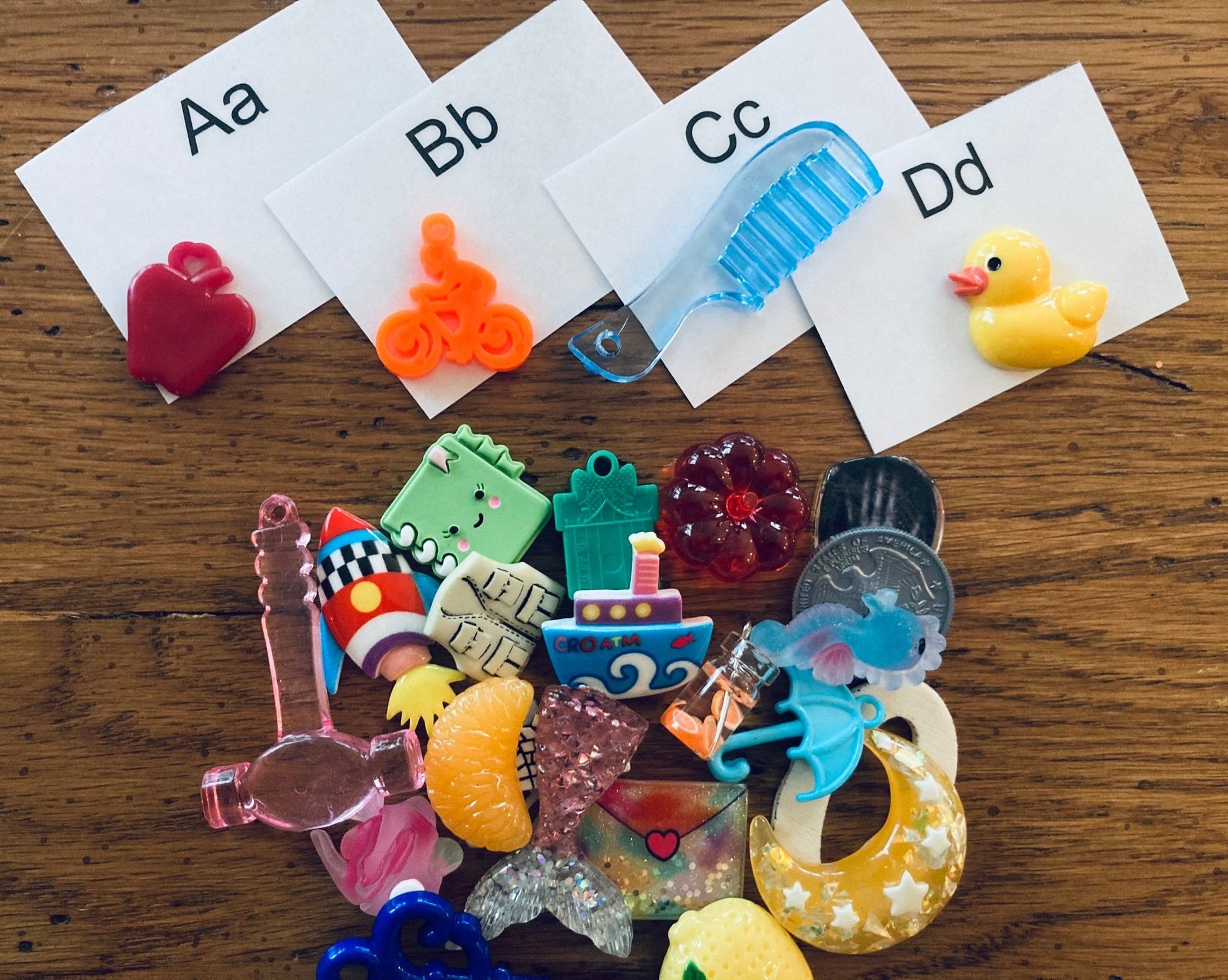 BEGINNING SOUND mini objects - Alphabet MINI Objects Trinkets Speech Therapy Miniature Objects - Speech and Smile