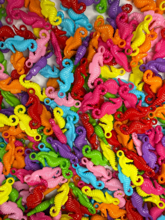 Bulk Trinkets 5 Seahorse Mini Objects Random Acrylic Mix, Ocean Minis for Sound Boxes, Crafts, Sensory Play, Speech Therapy - Speech and Smile