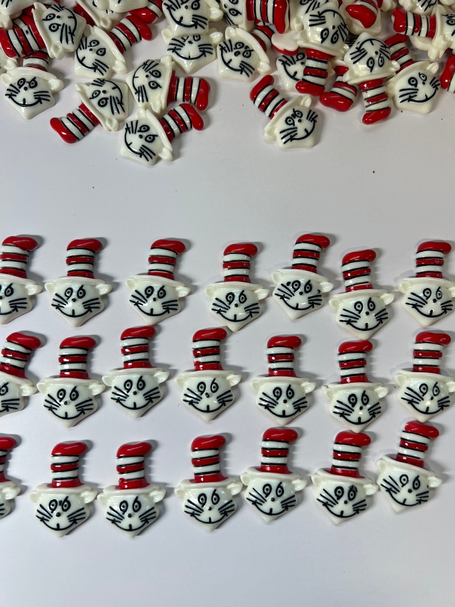 Cat in the Hat Mini Object - Dr Suess Trinkets - Rhyme Objects - Speech Therapy Mini Objects - Speech and Smile