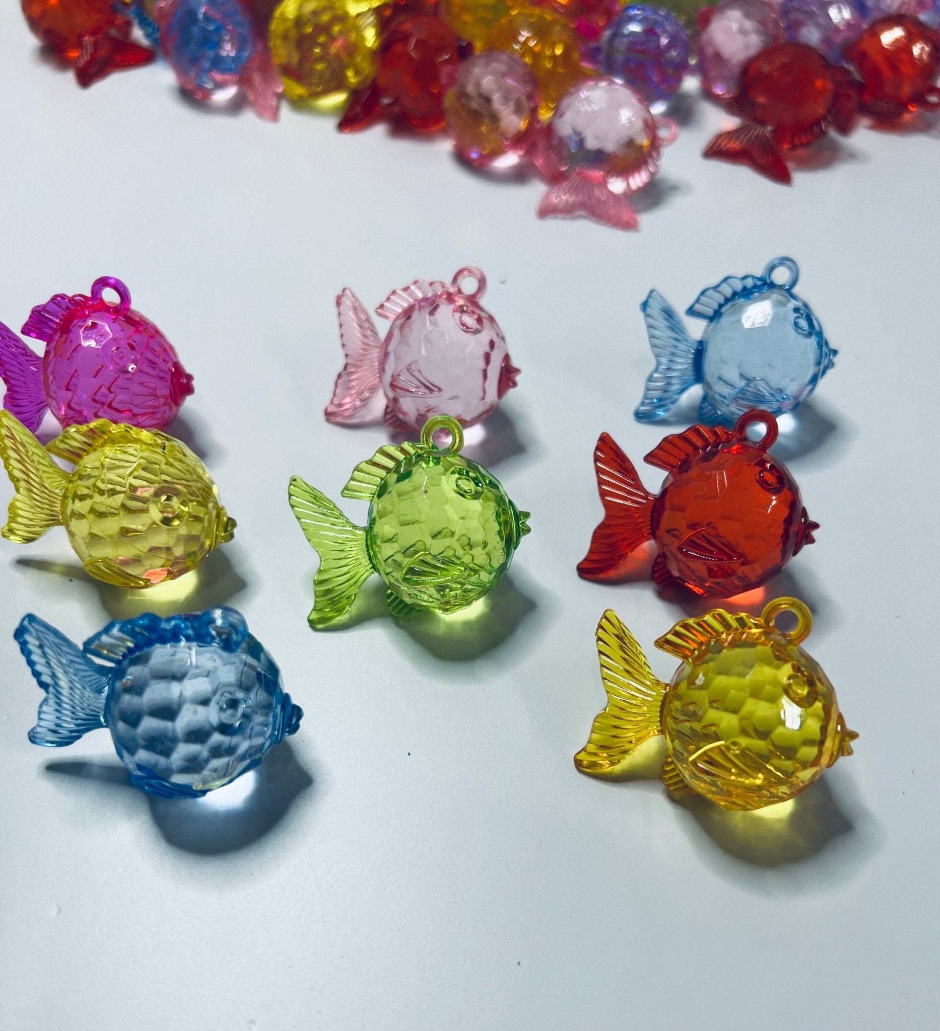 Colorful Goldfish Trinkets - Fish Mini Objects Speech Therapy - Acrylic Fish Trinkets - Ocean Trinkets - Doodads - Miniature Goldfish - Speech and Smile
