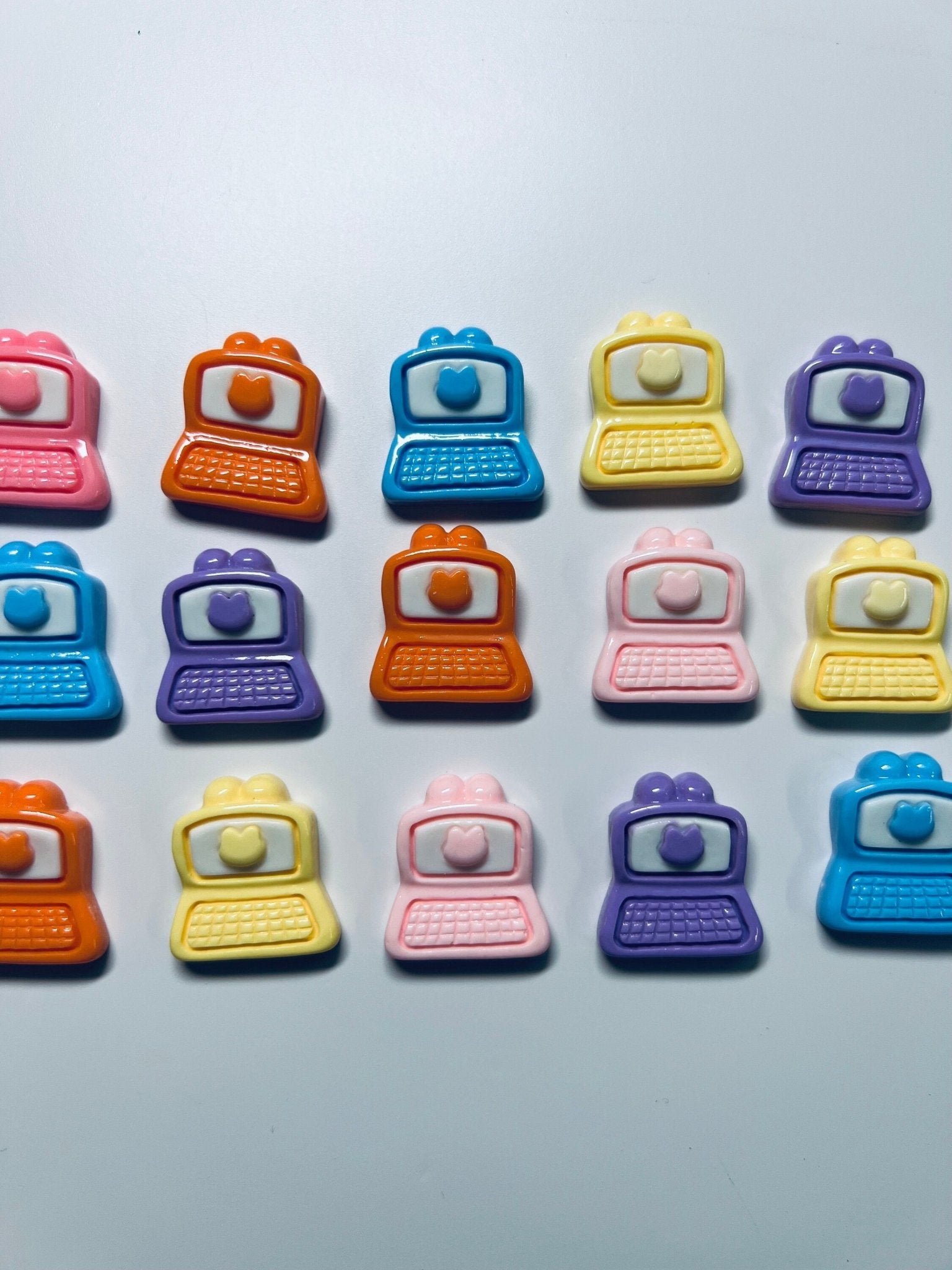 COMPUTER Trinkets - School Theme Trinkets - Doodads - Minis for Speech Therapy - Resin Computer Cabochon - Speech and Smile