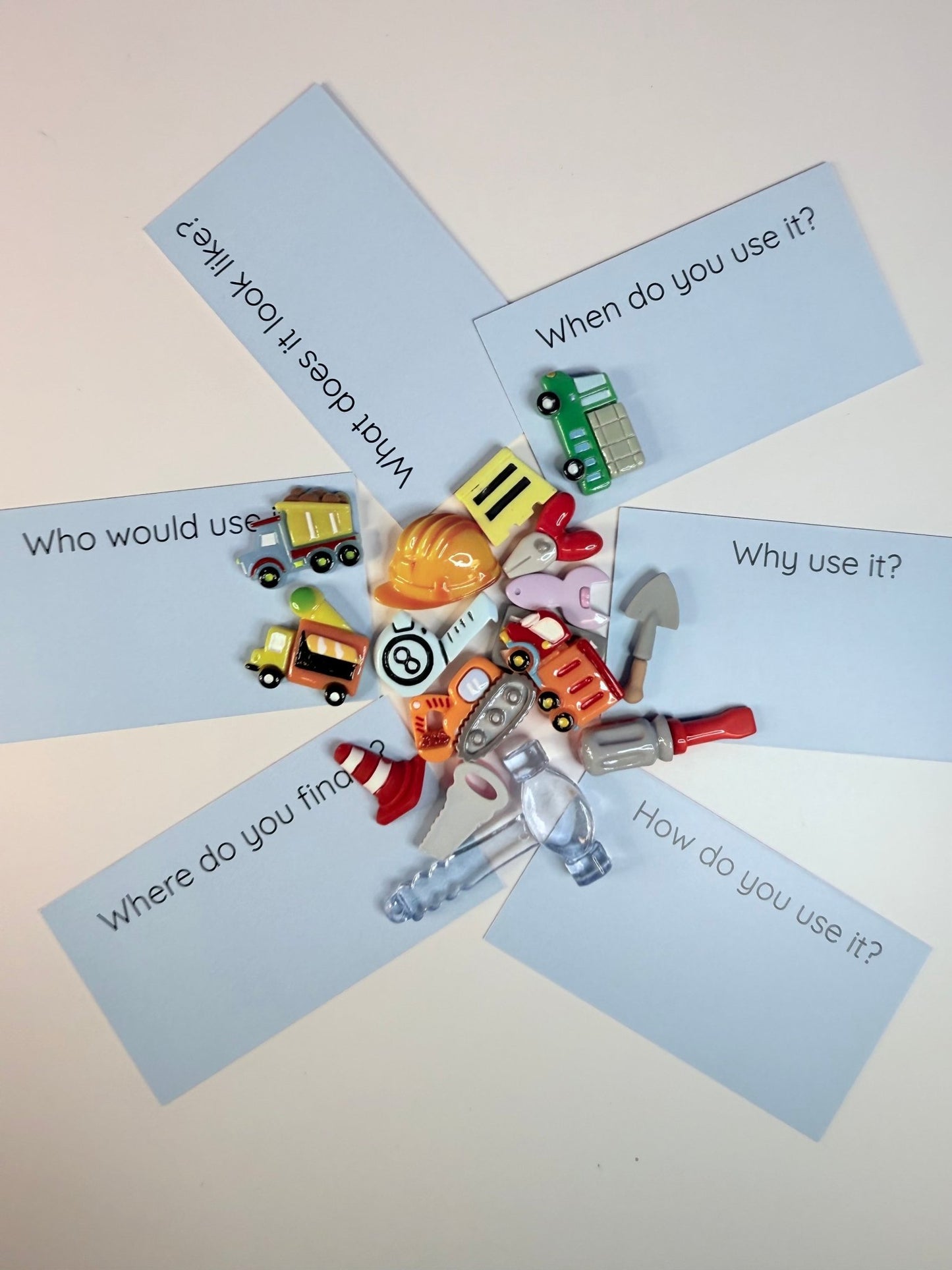 CONSTRUCTION theme Mini Objects with Question Cards - Theme Trinkets Speech Therapy - Speech and Smile