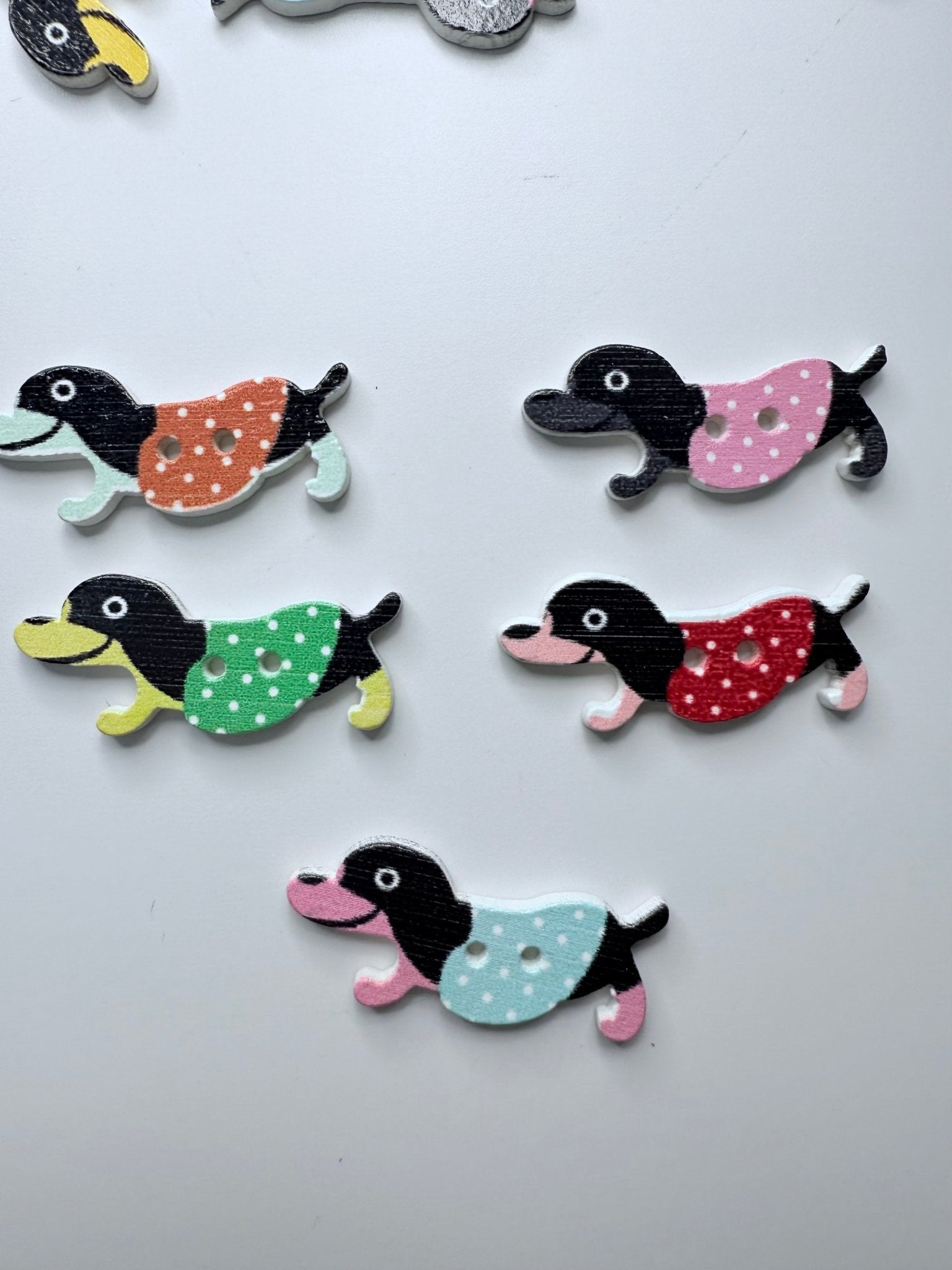 Dachshund Dog Trinkets Bulk – Wood Dog Button Set of 5 – Pet Theme Mini Objects – Dachshund Buttons for Crafts & Speech Therapy - Speech and Smile