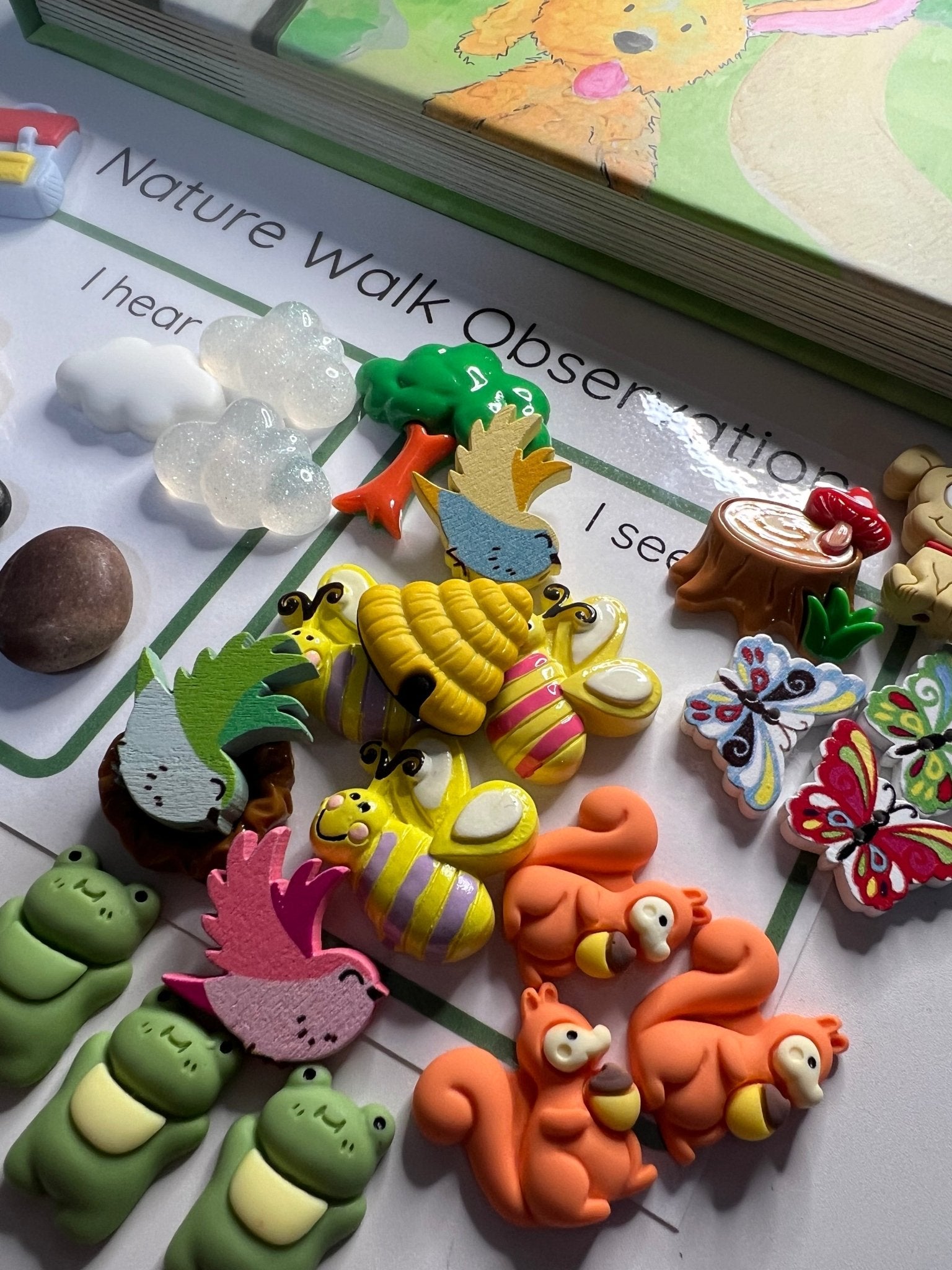 I Hear Nature Story Kit with Mini Objects Speech Therapy - INCLUDES BOOK Story Props Nature Woodland Trinkets Language Task Box - Speech and Smile