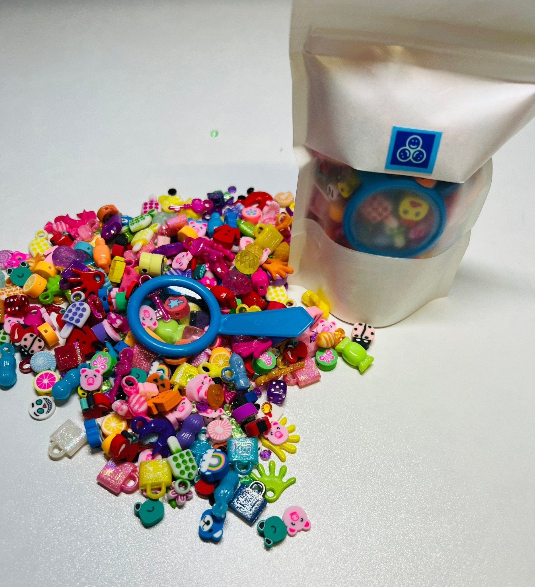 I SPY Trinkets – Mini Objects for Sensory Bins Speech Therapy I Spy Micro Minis - Speech and Smile