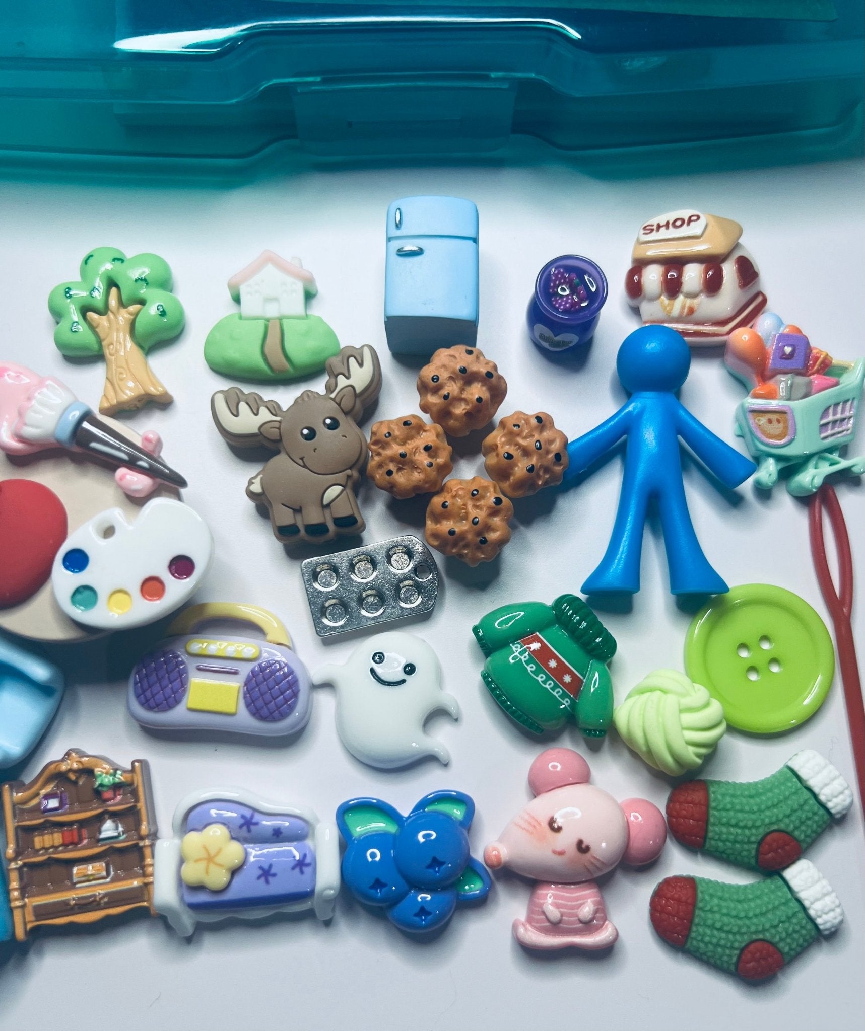 If You Give a Moose a Muffin Book Story Kit Mini Objects Seech Therapy INCLUDES BOOK Say and Play Book Activity - Speech and Smile
