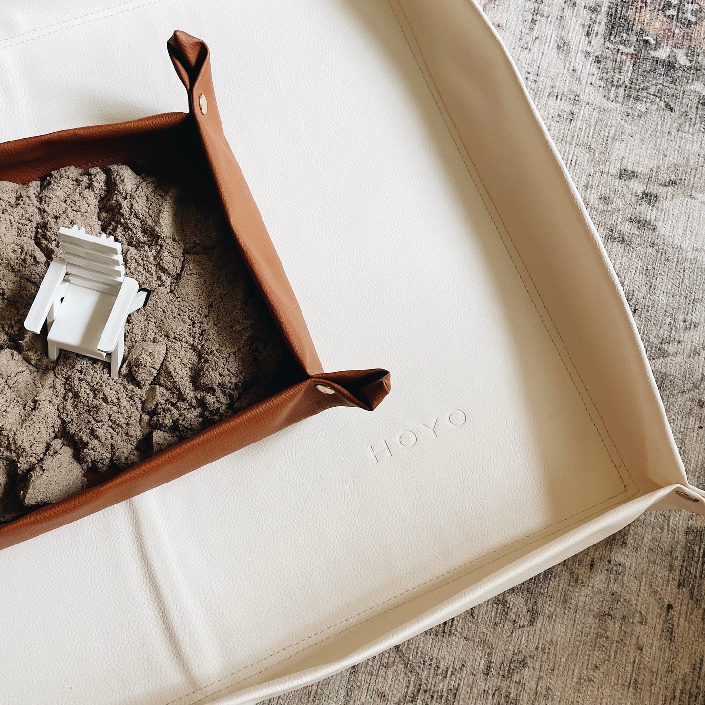 The Midi Mat for Mini Objects