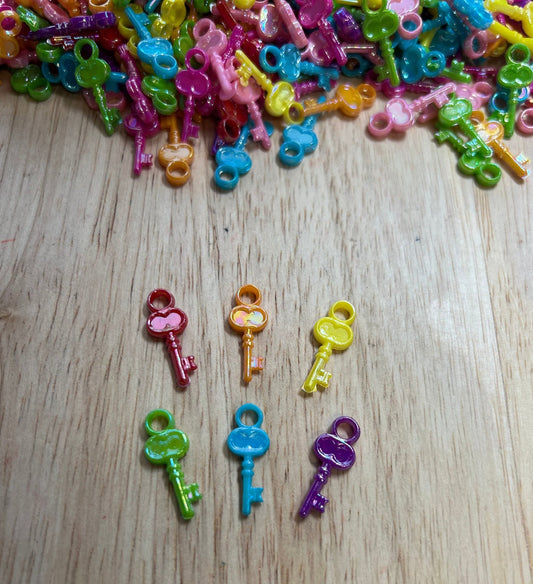 KEYS Mini Object - Speech Therapy Mini Objects - HOUSE Theme Trinkets - Key Mini Objects - I Spy Objects - Dollhouse Miniatures Trinkets - Speech and Smile