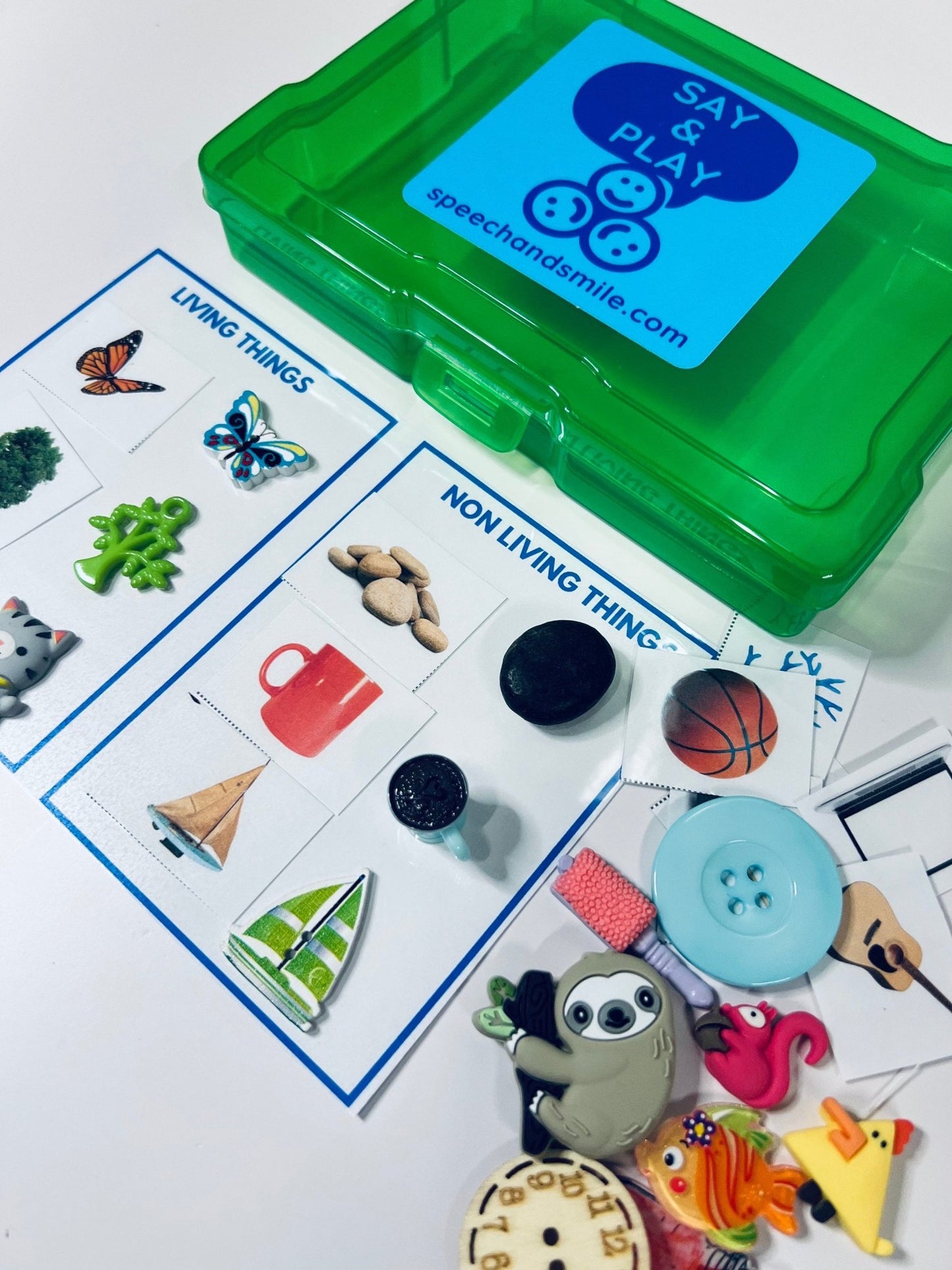 LIVING NONLIVING Preschool SCIENCE Task Box with Mini Objects - Sort Pictures and Miniature Objects - Speech Therapy Task Box - Mini Object - Speech and Smile