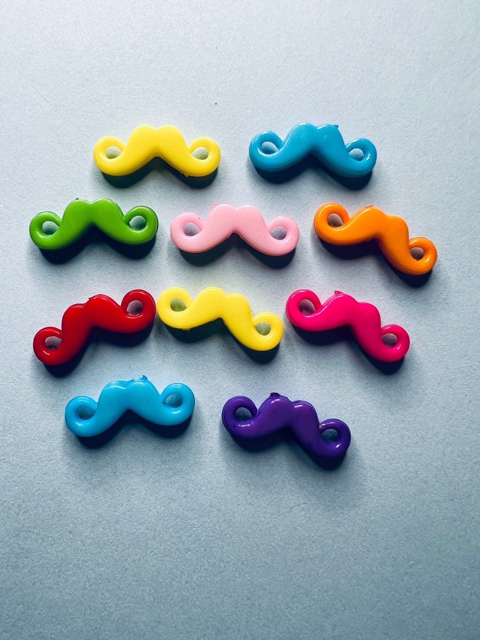MICRO Miniature Mustache Minis - Bag of 5/10 Mini Mustache - I Spy Objects - Mini Objects Speech Therapy - Speech and Smile