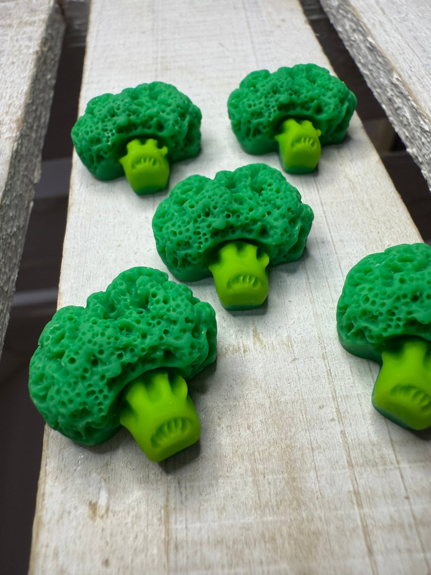 Mini broccoli Trinket Alphabet Objects Speech Therapy Minis Vegetable Trinkets Garden Theme - Speech and Smile